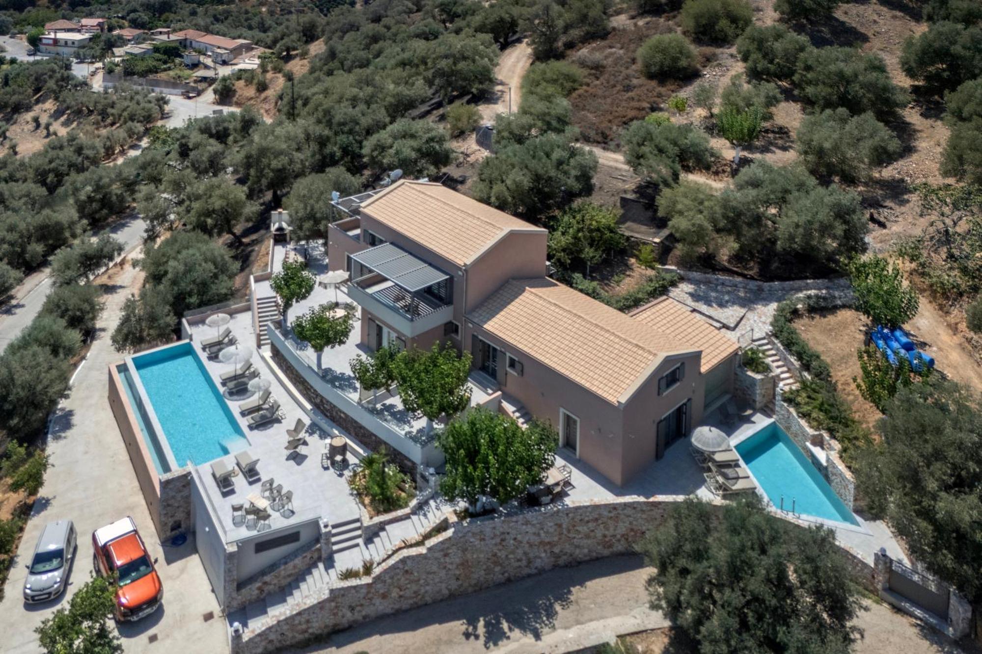 Alexandras's Mansion