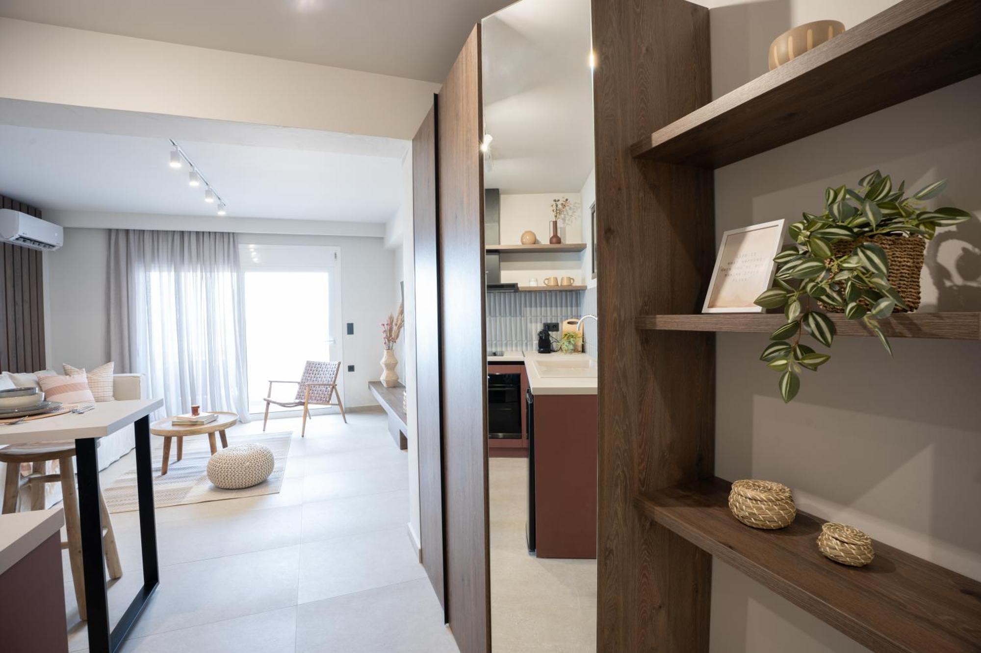Sunny Sands Seaview Apartment