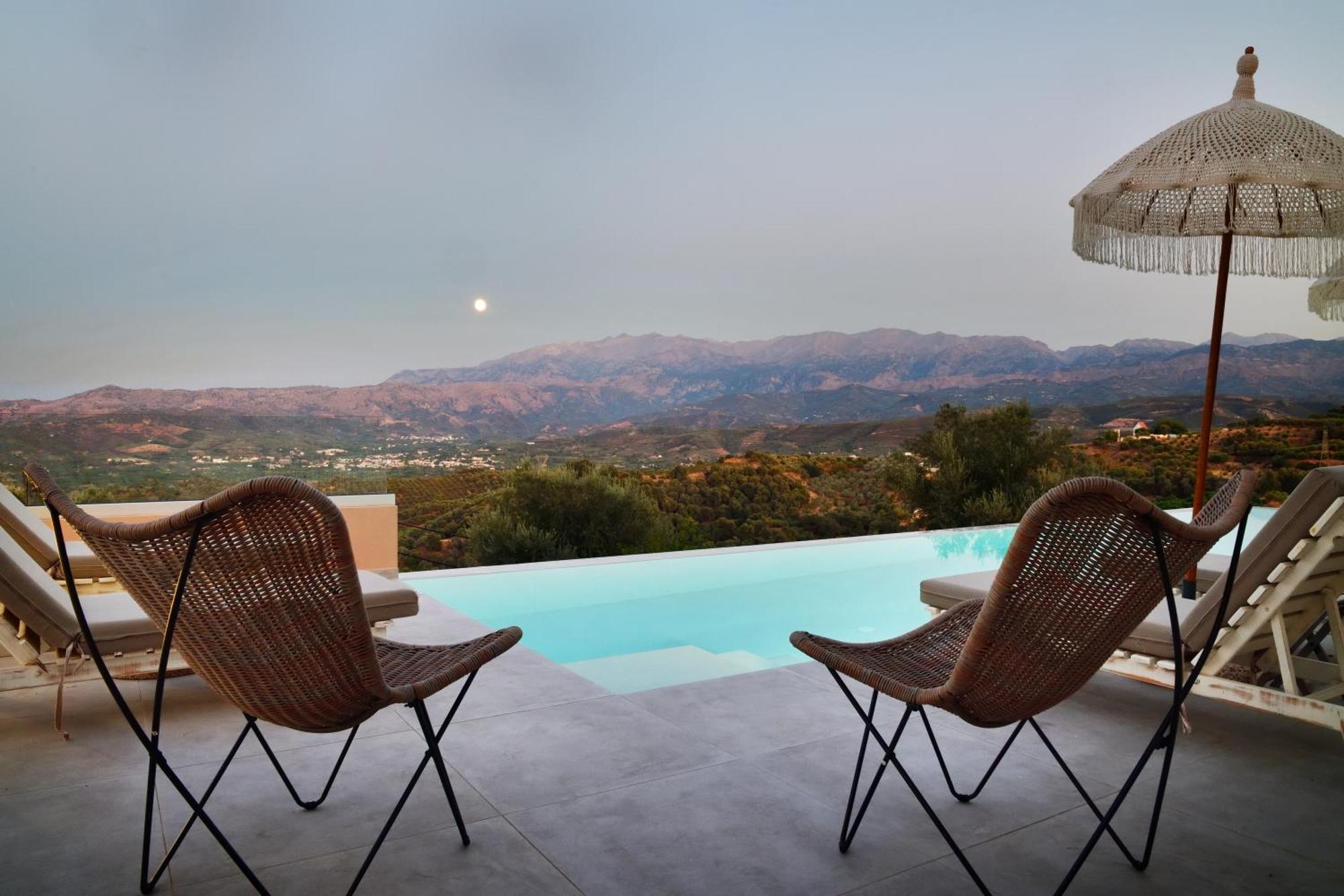 Alexandras's Mansion - Alexinia's House * Agia (Chania, Crete)