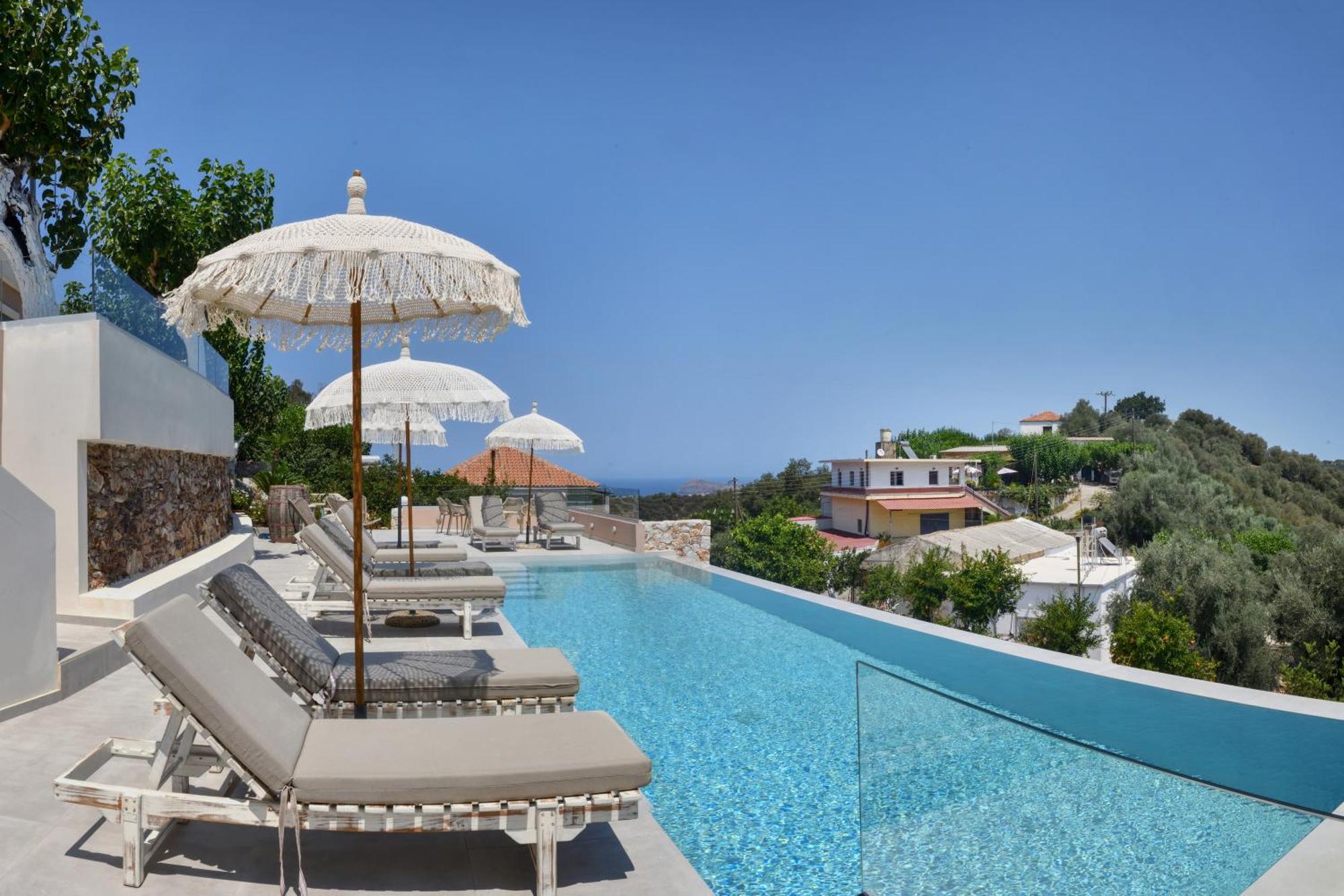 Alexandras's Mansion - Alexinia's House *
