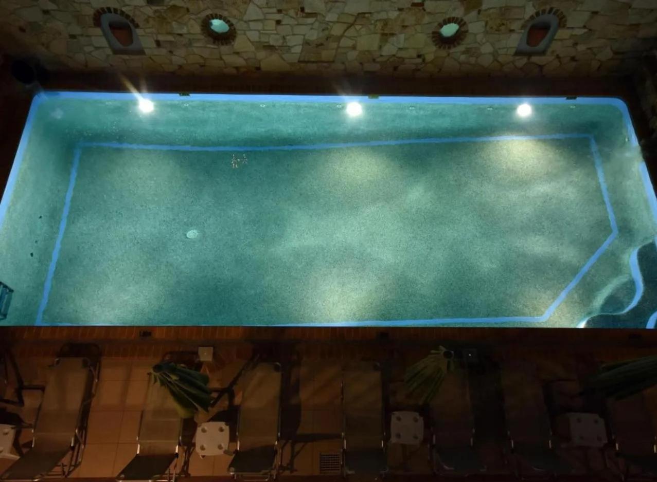 Aparthotel Kiwi Kastle Nea Fokea
