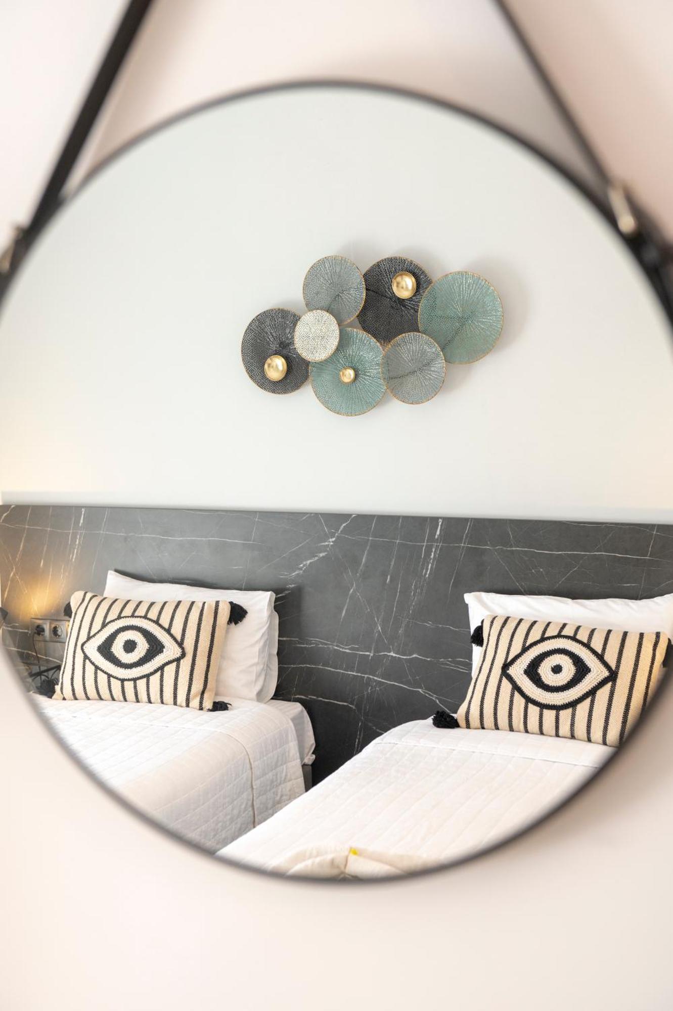 Papanikolaou Aparthotel *