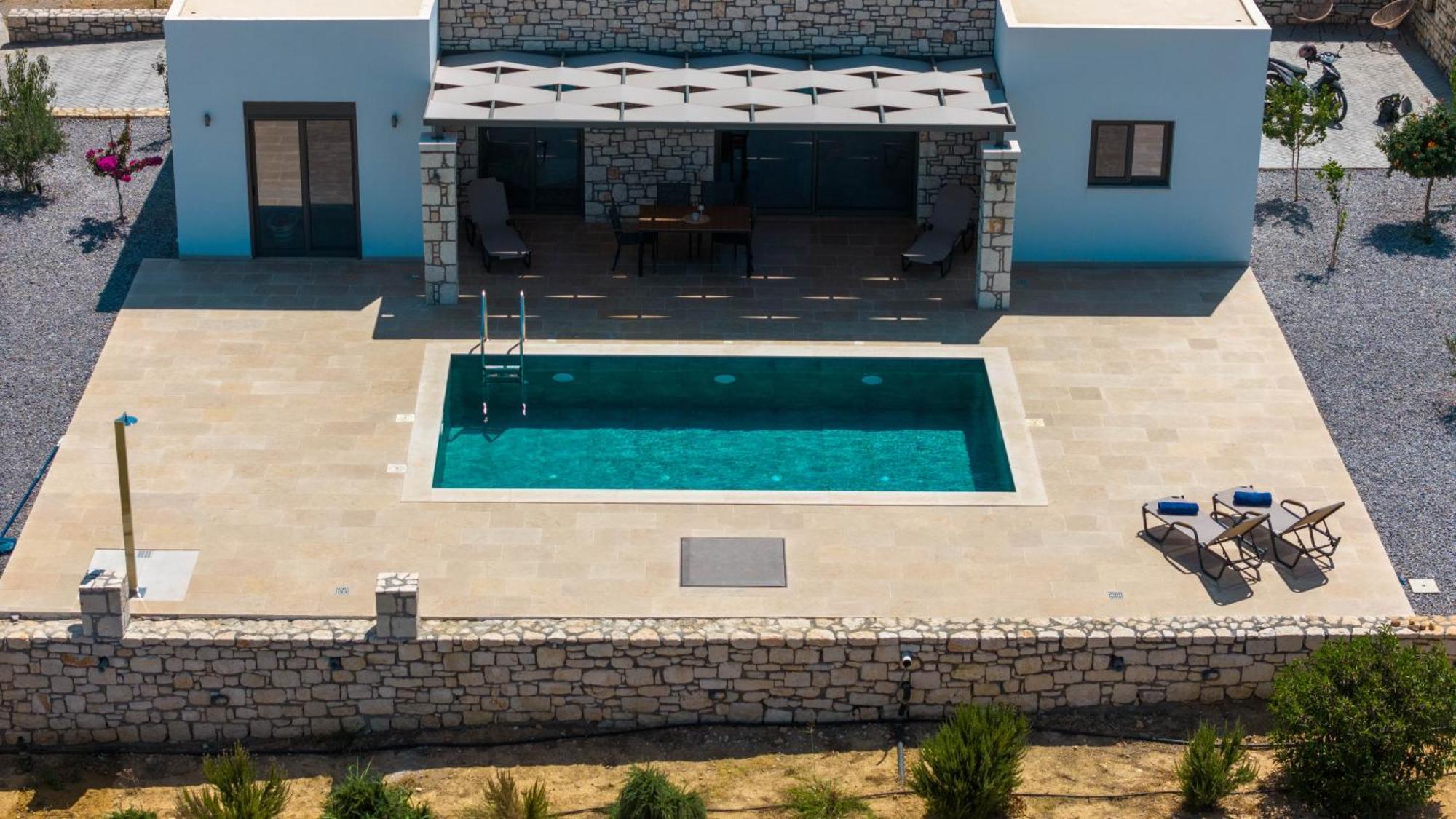 Elaia Villa