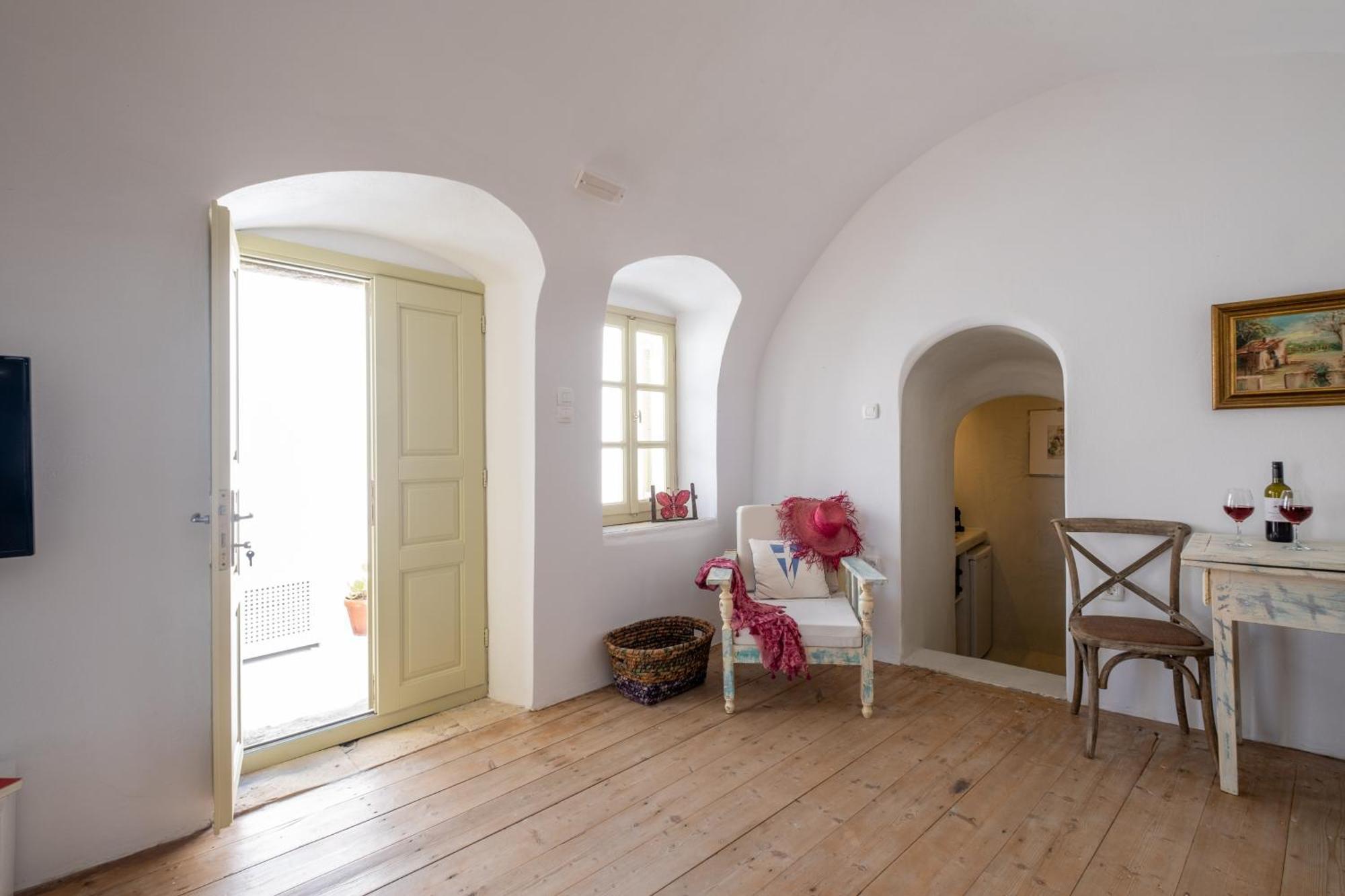 Villa Art Canava Luxury Fira (Santorini)