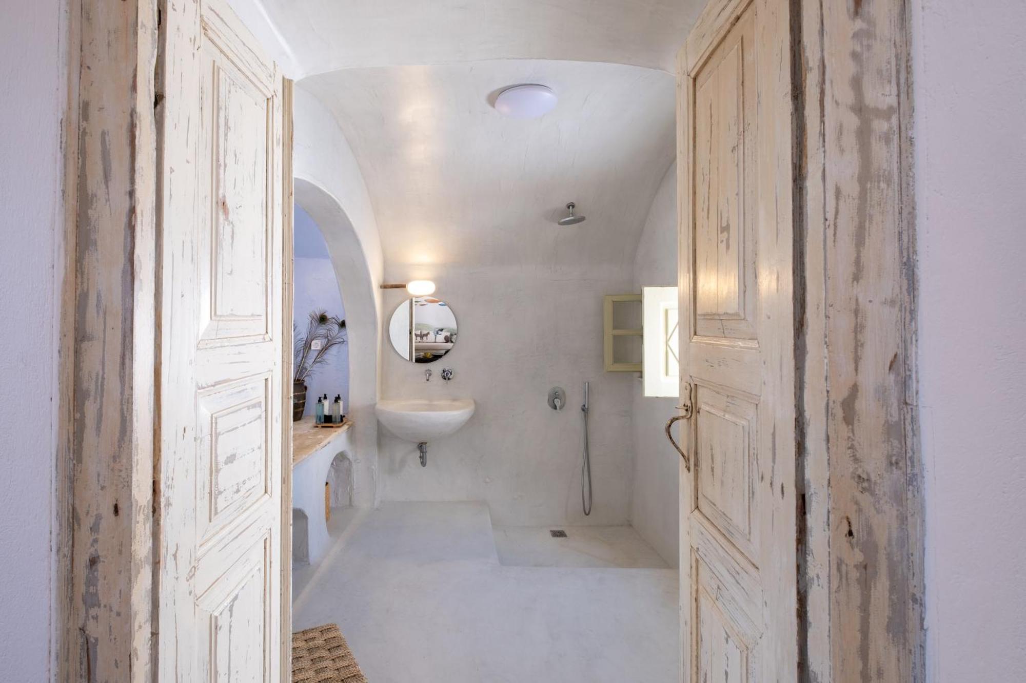 Art Canava Luxury Fira (Santorini)