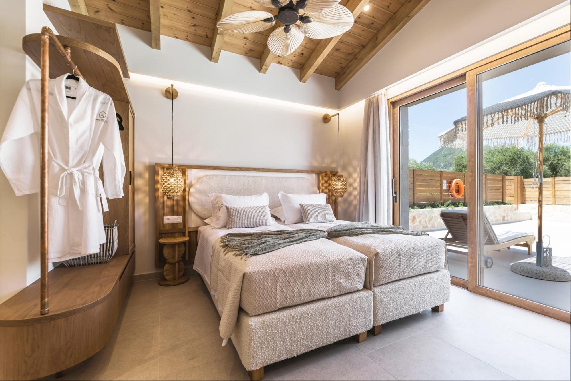 White Stone Orion - Poolside Escape Close To Laganas * Lithakia (Zakynthos)
