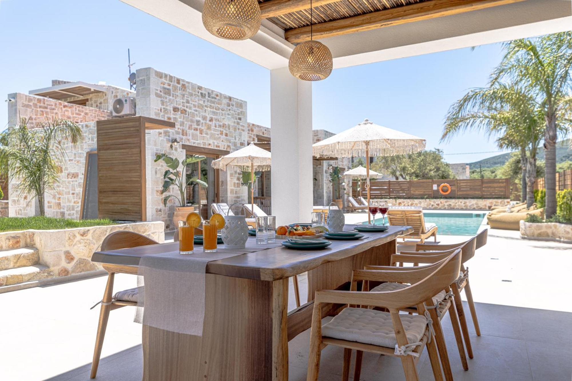 White Stone Orion - Poolside Escape Close To Laganas * Lithakia (Zakynthos)