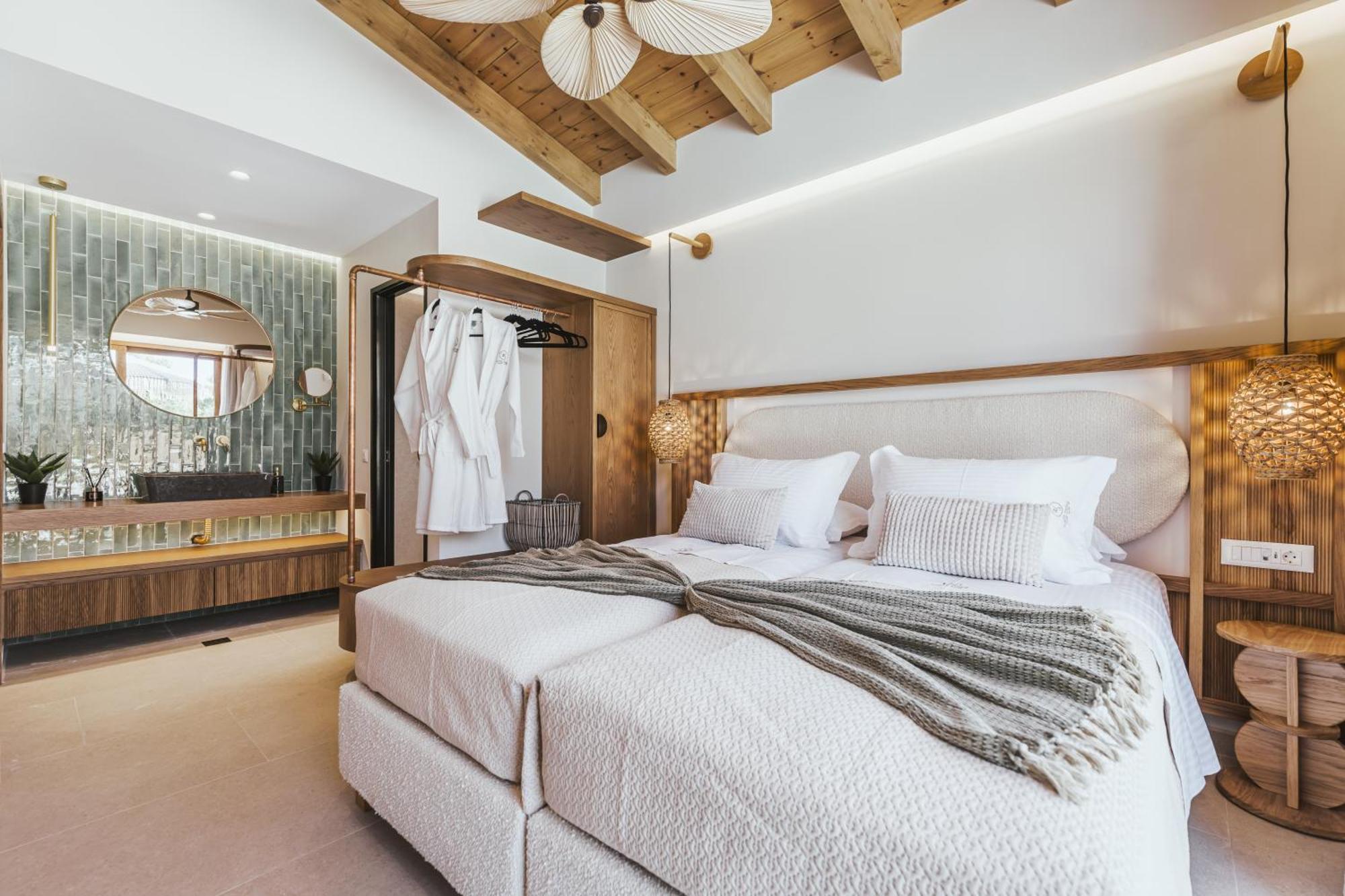White Stone Orion - Poolside Escape Close To Laganas Villa *