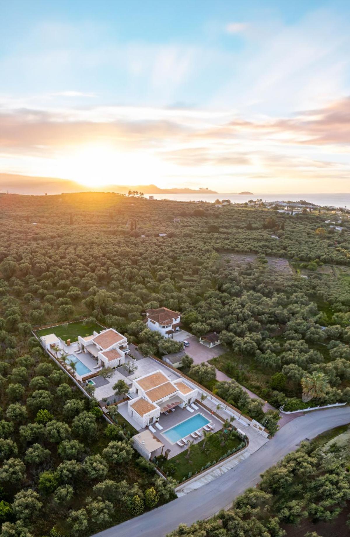 White Stone Orion - Poolside Escape Close To Laganas