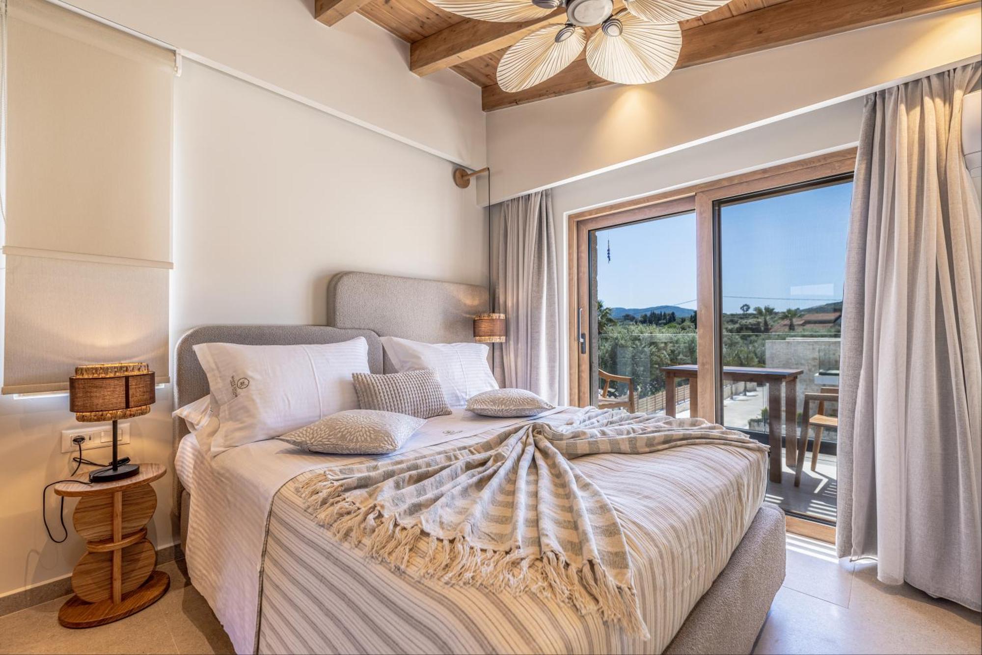 White Stone Orion - Poolside Escape Close To Laganas Villa