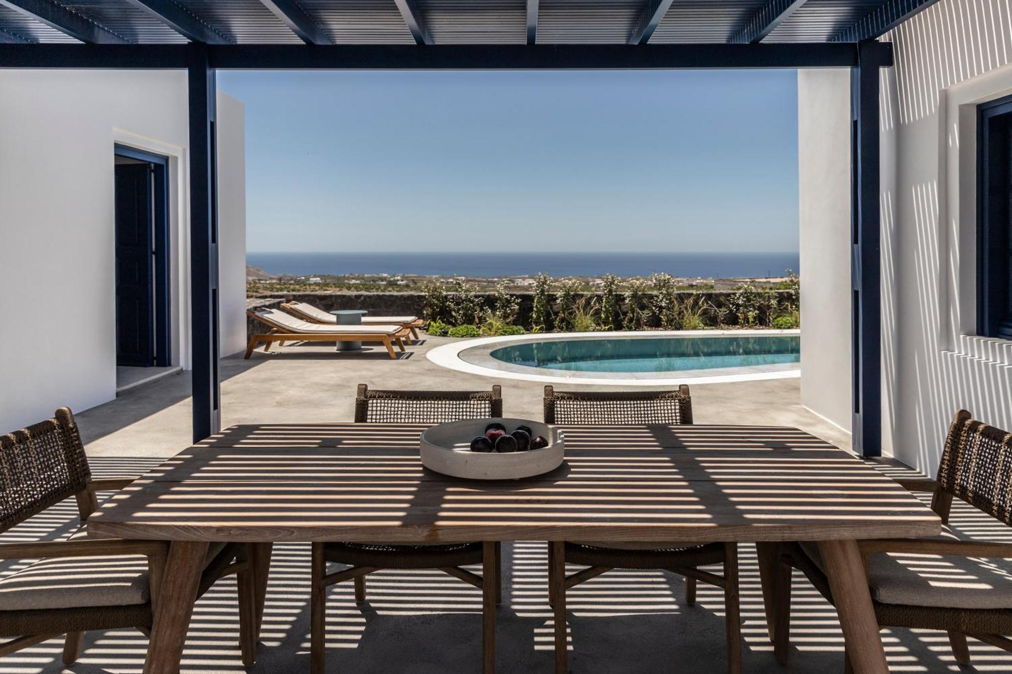 Vedema, A Luxury Collection Resort, Santorini 5*