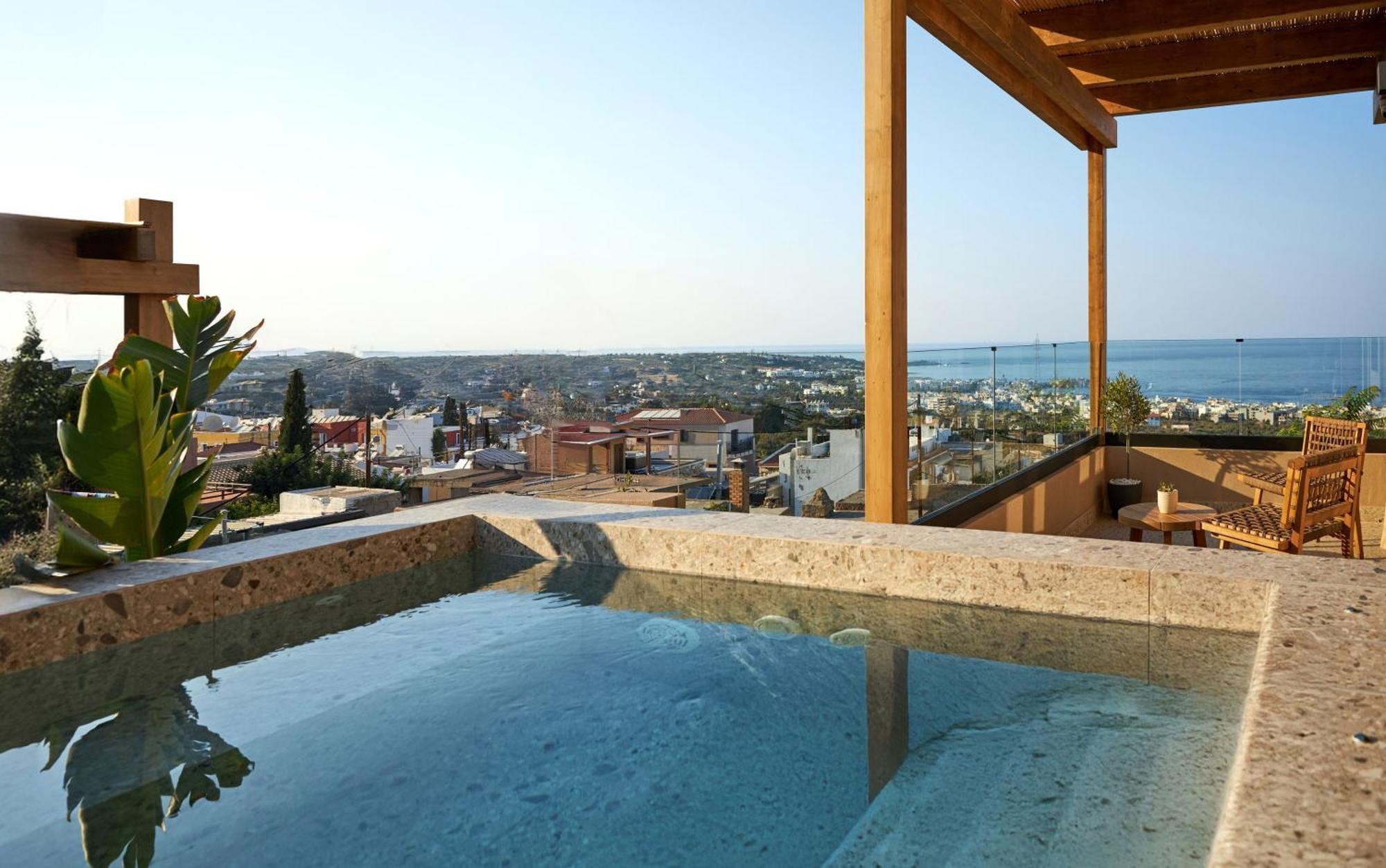 Kaptara Premium Villa, Plunge Pool & Jacuzzis