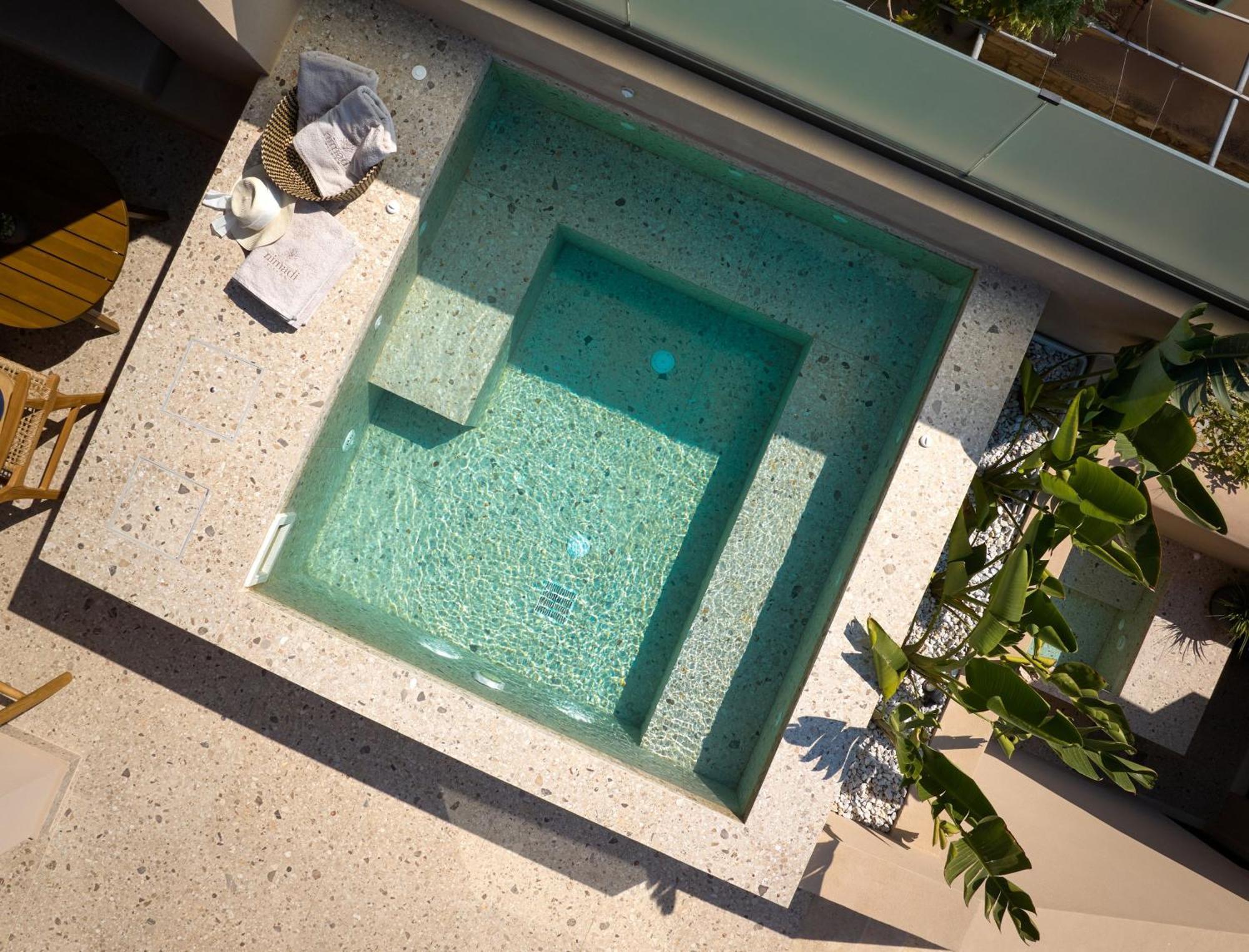 Villa Kaptara Premium Villa, Plunge Pool & Jacuzzis