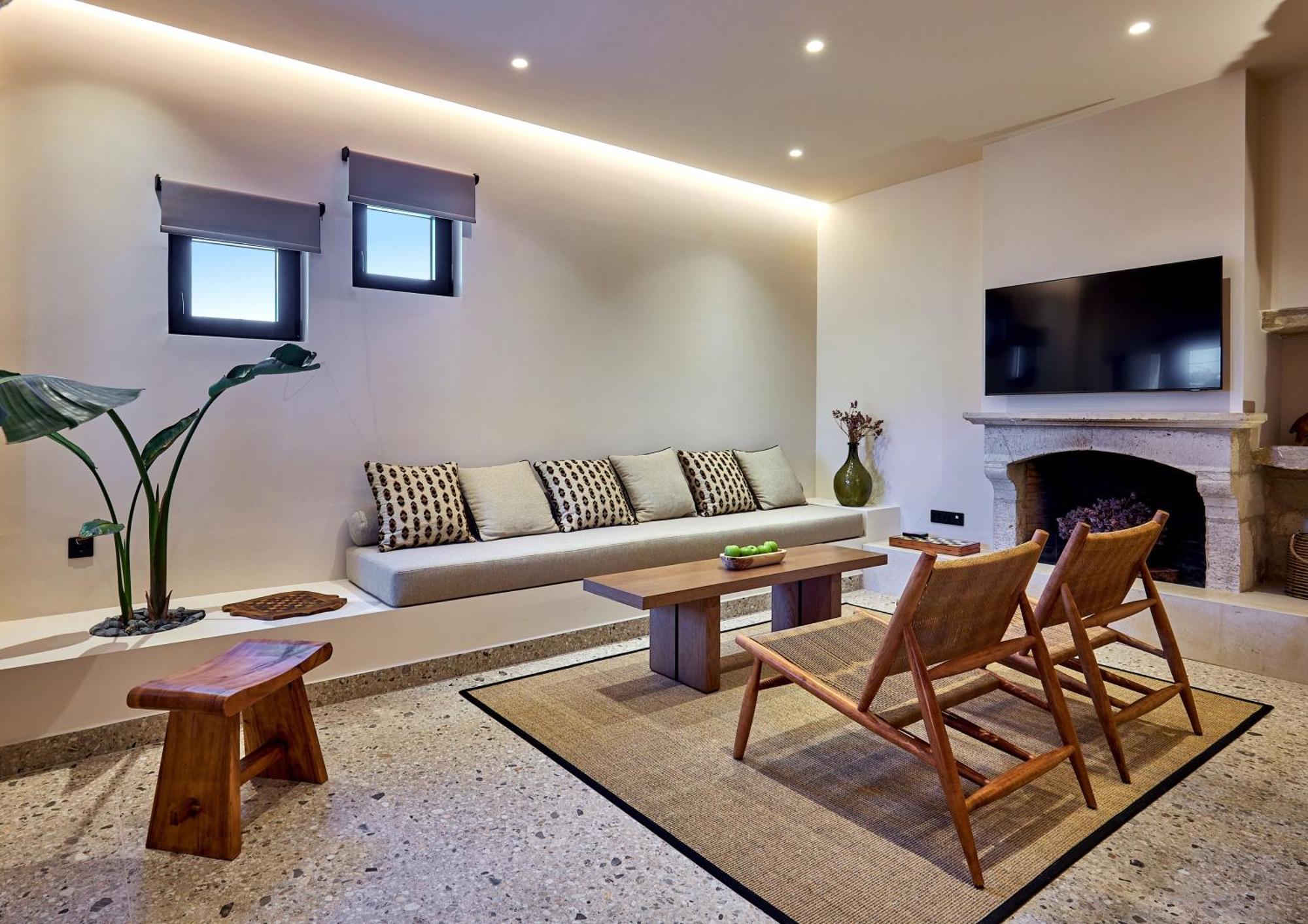 Villa Kaptara Premium Villa, Plunge Pool & Jacuzzis *
