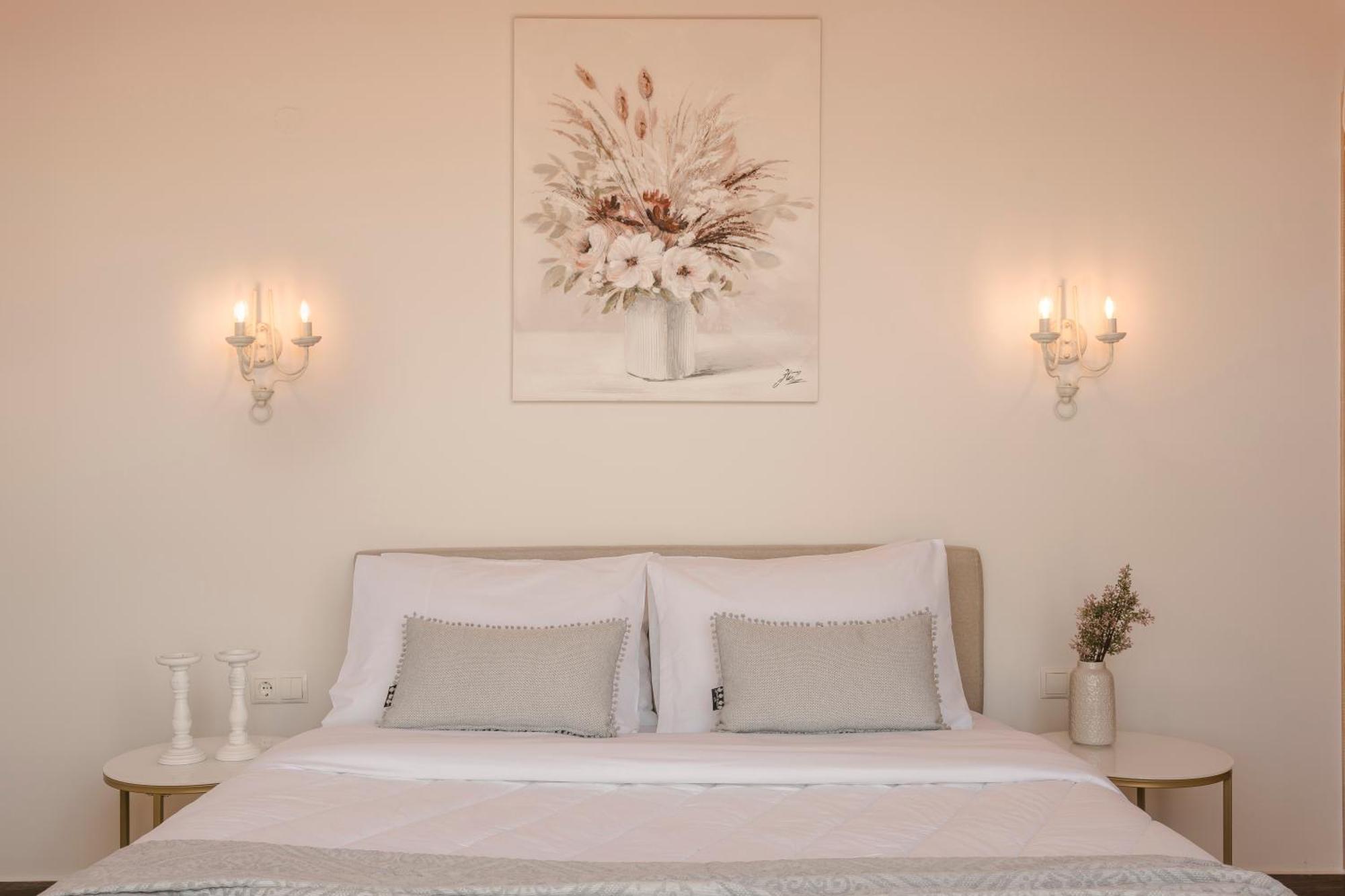 Annino In Village With Private Pool! * Karavados