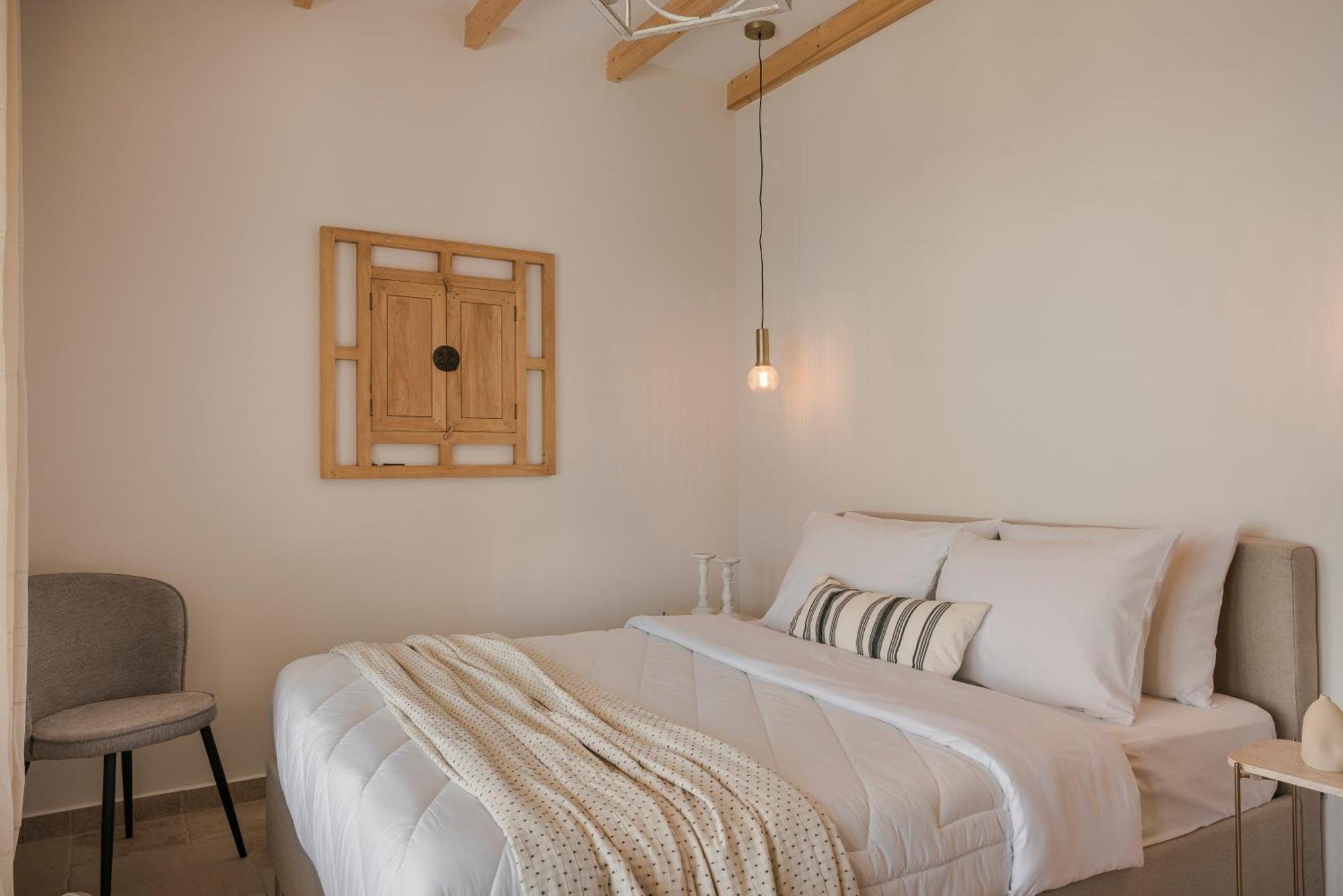 Villa Annino In Village With Private Pool! Karavados