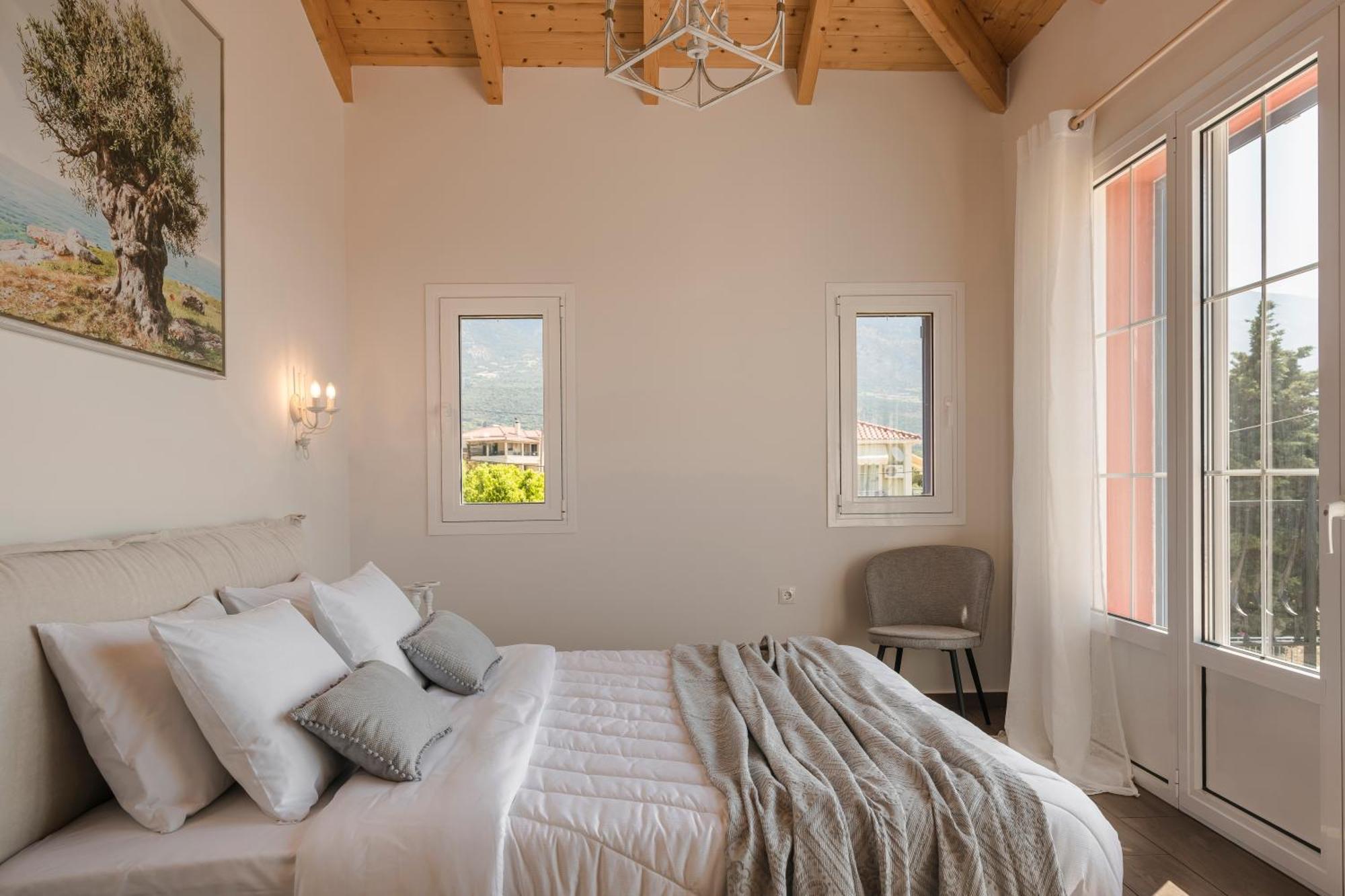 Annino In Village With Private Pool! Karavados