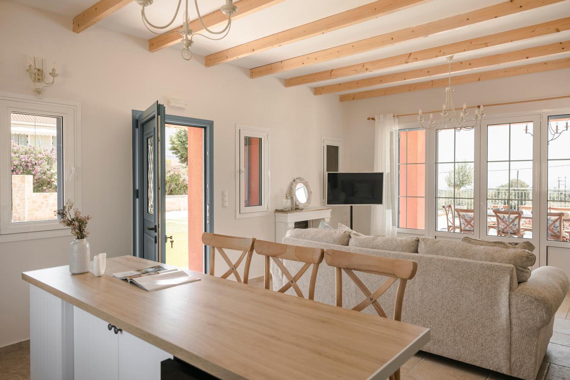 Annino In Village With Private Pool! *