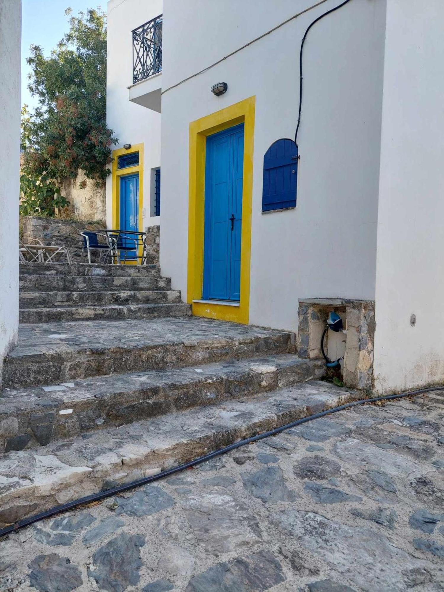 Seaview Asfendiou