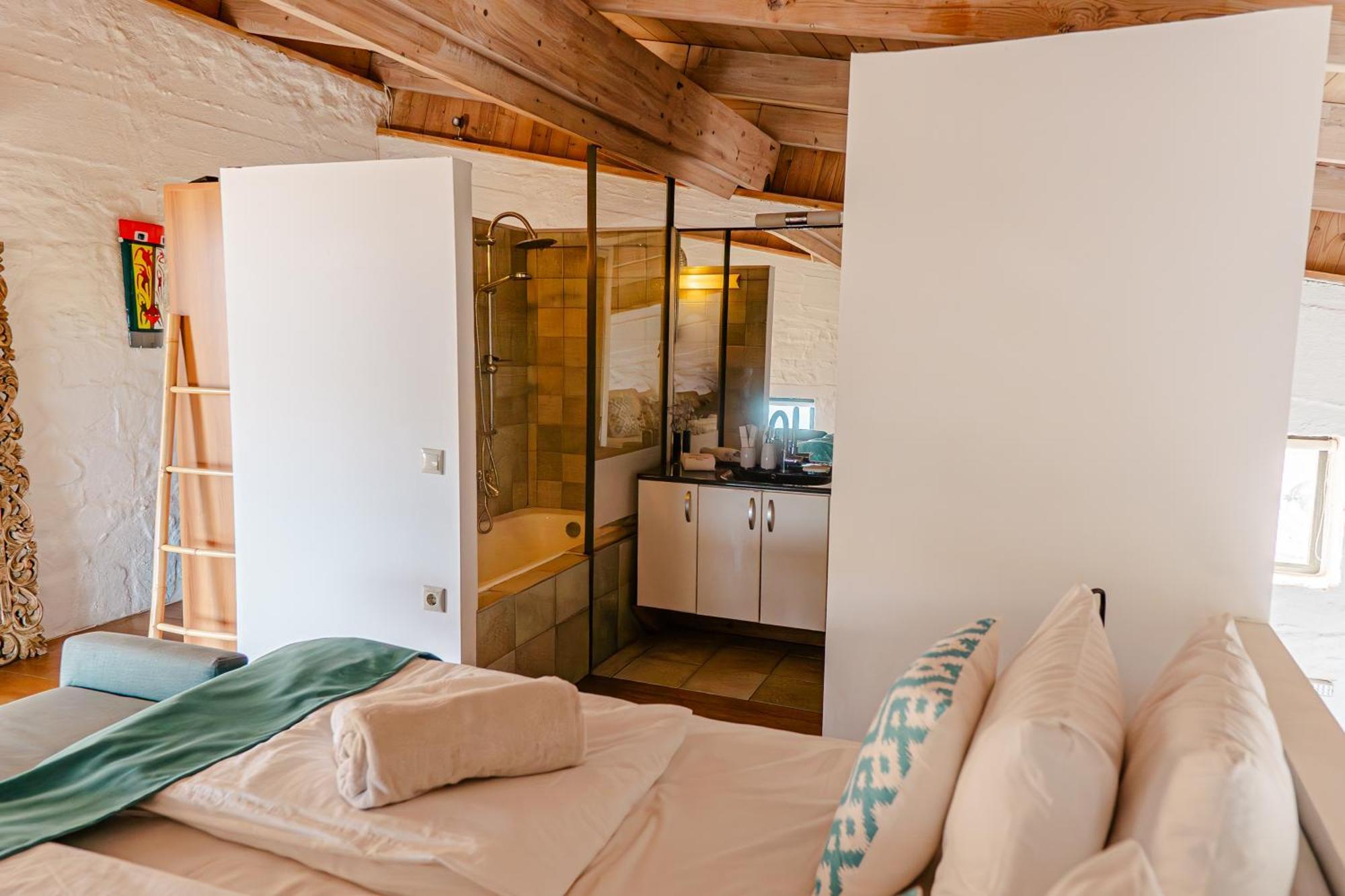 Villa Yellow Dream Chorafakia