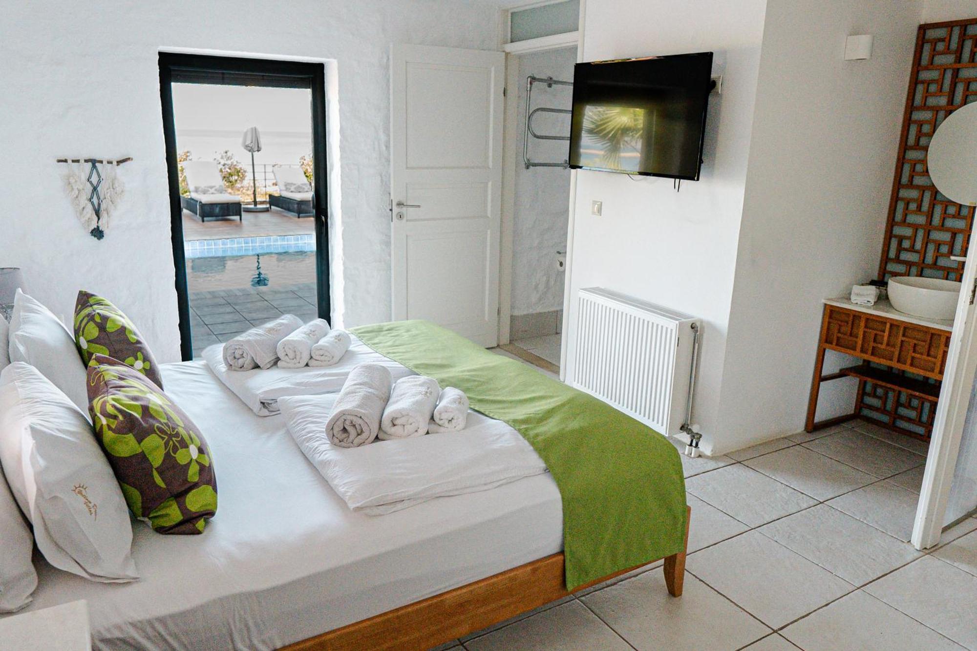 Yellow Dream Villa *