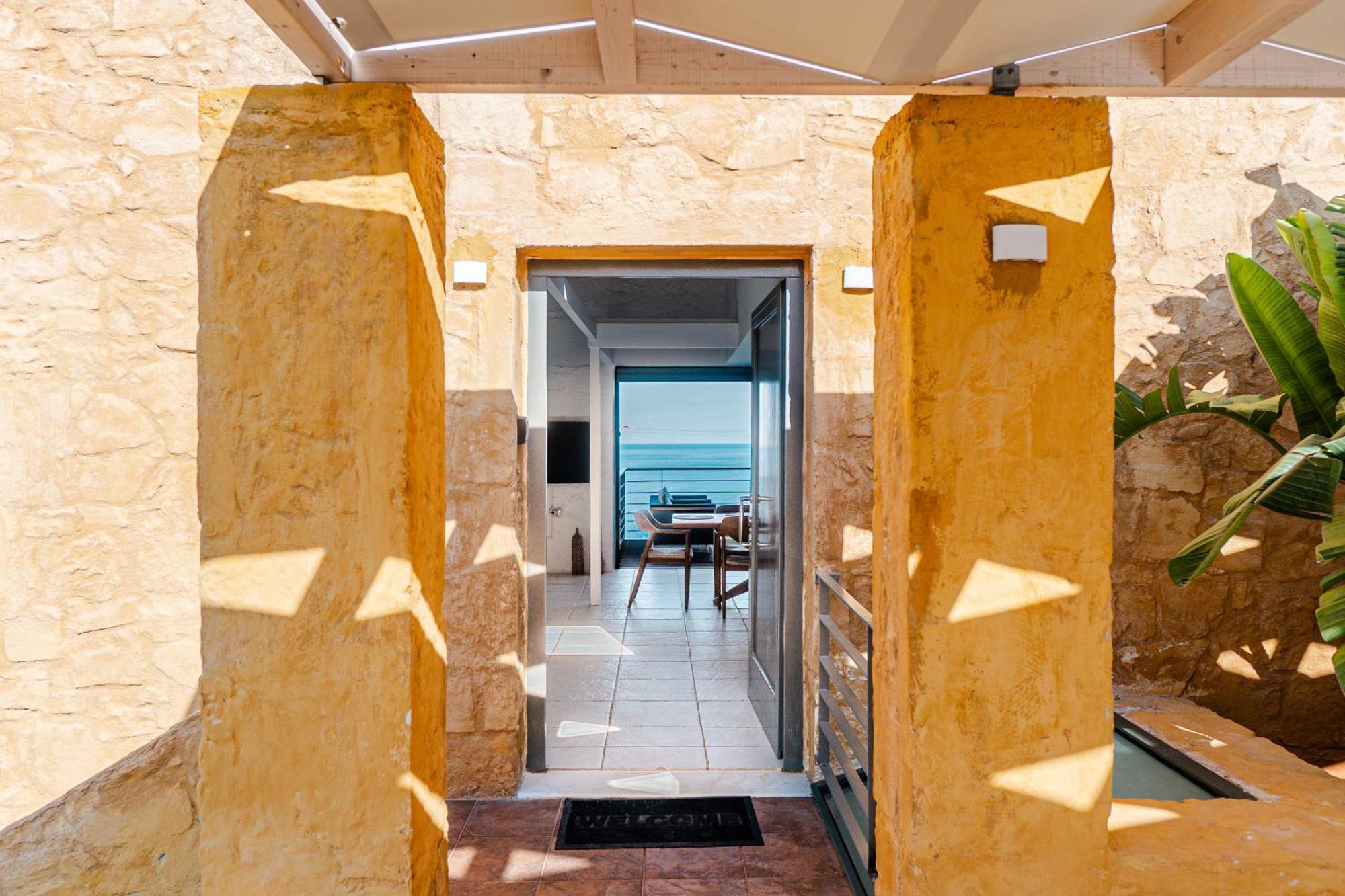 Yellow Dream Villa *