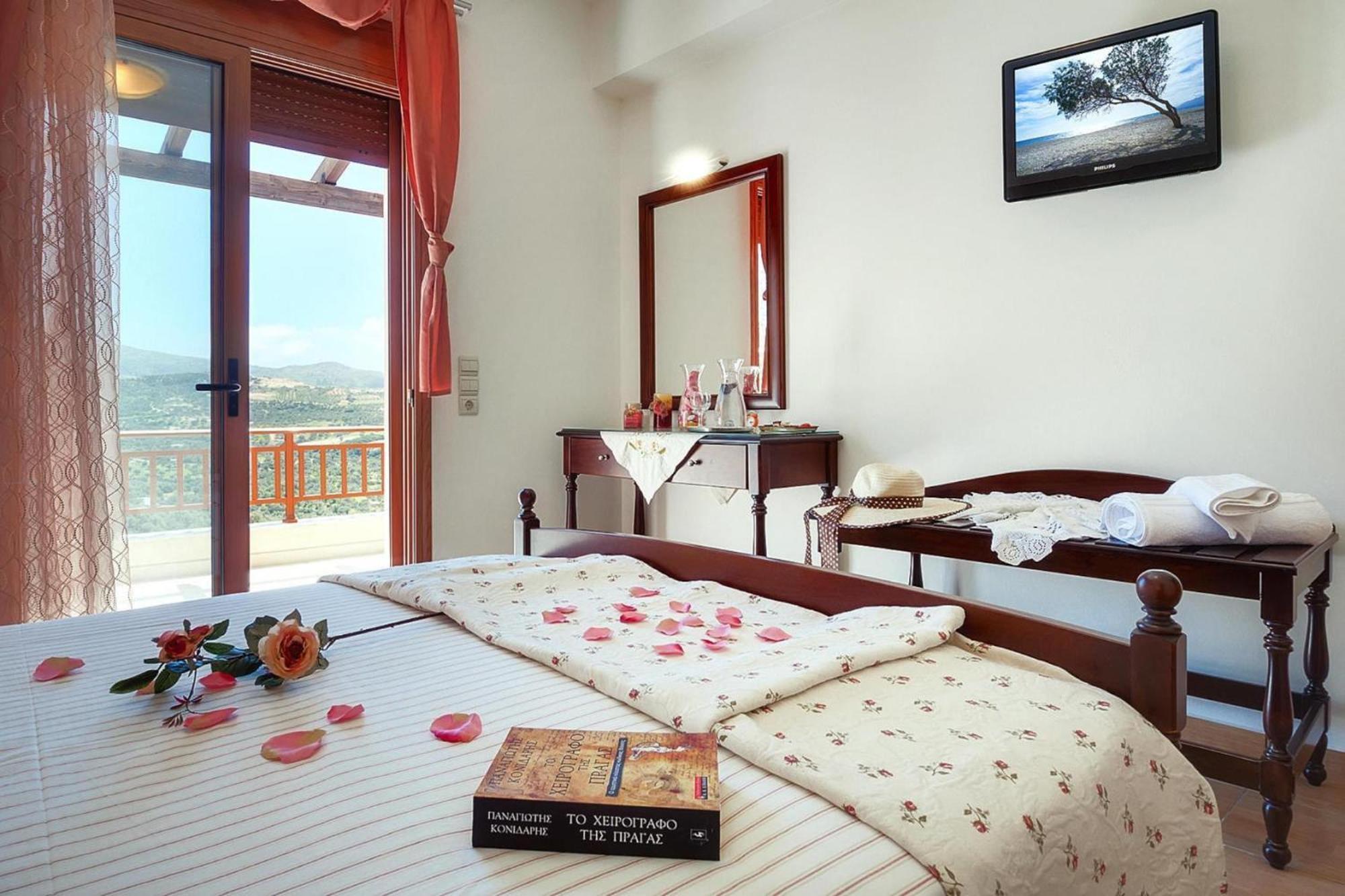 Holiday home Triopetra Akoumia