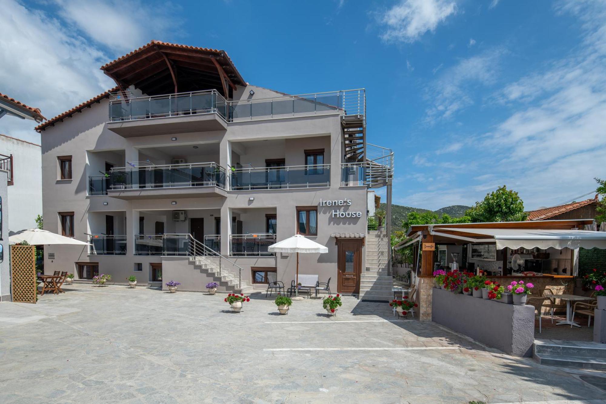 Irene's House Aparthotel Kalamitsi (Macedonia)
