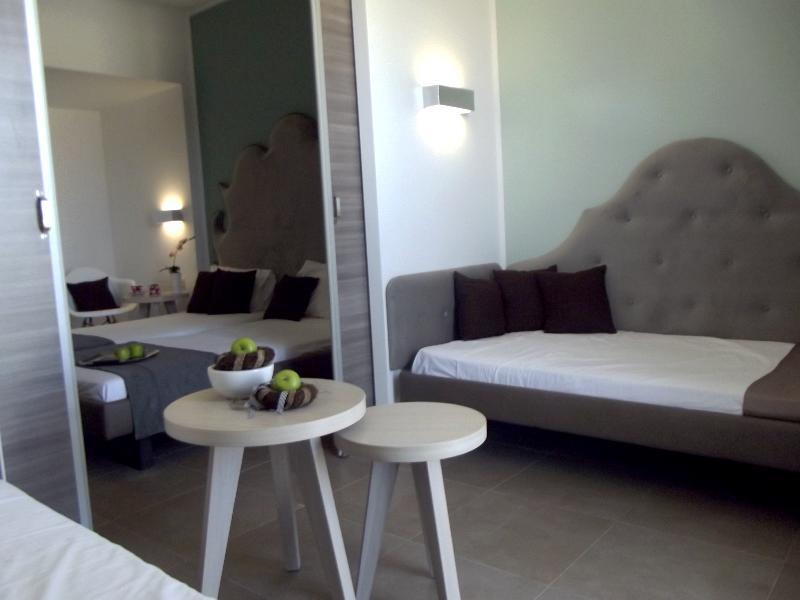 Malibu Boutique & 2* Faliraki