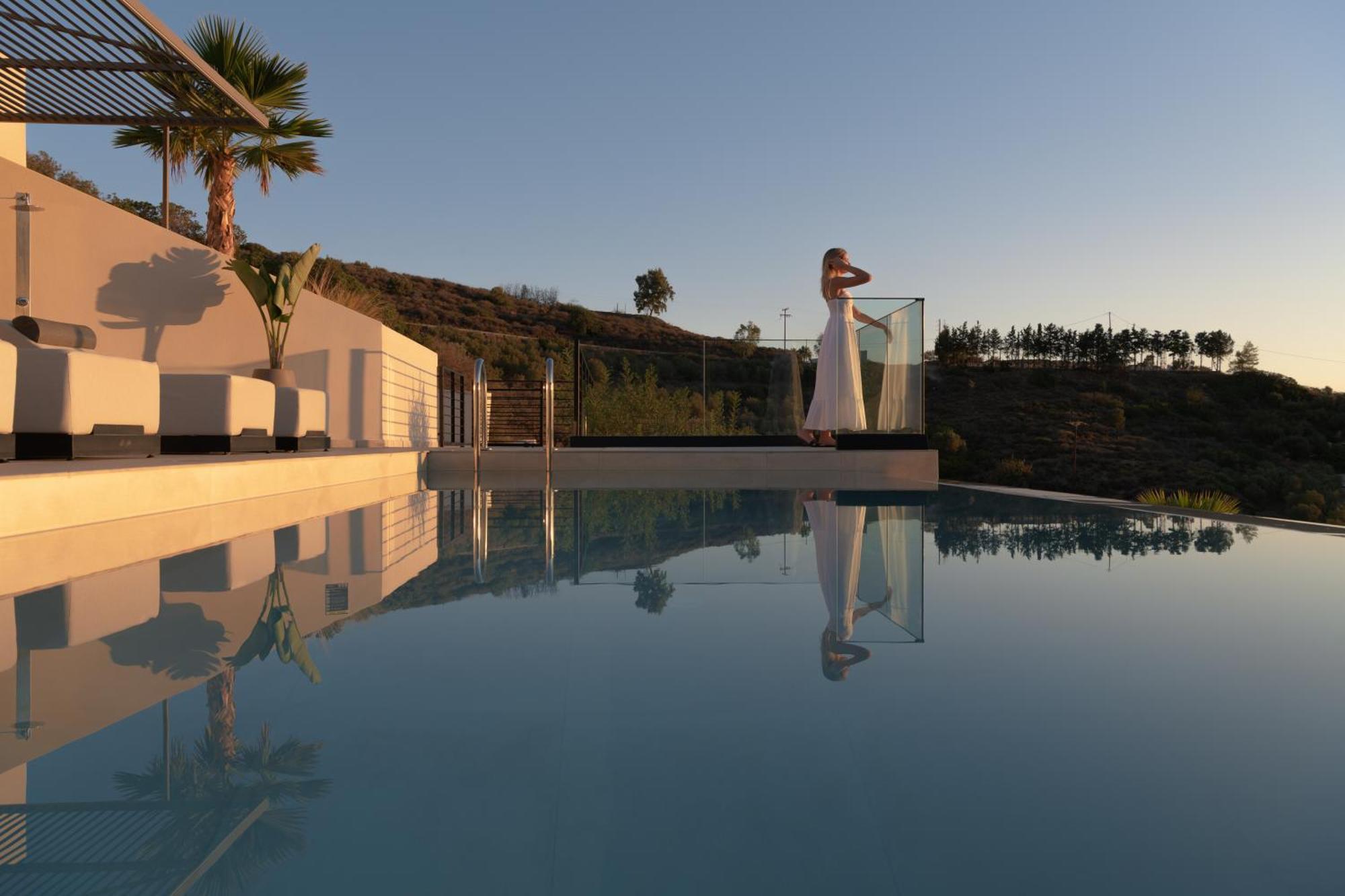 Villa Cueva Villas, With Pool, Seaviews & Close To Sea, By Thinkvilla Bali (Crete)