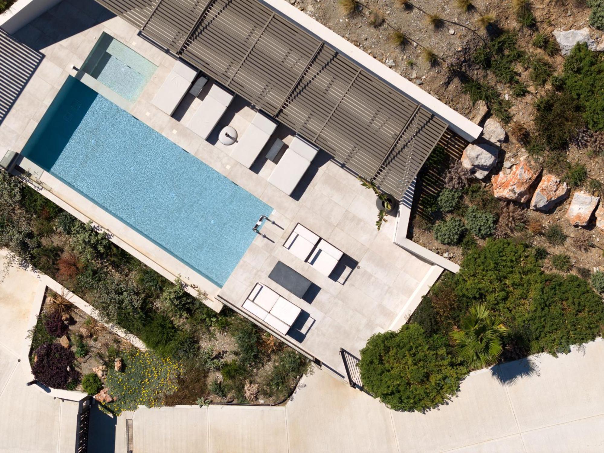 Cueva Villas, With Pool, Seaviews & Close To Sea, By Thinkvilla *