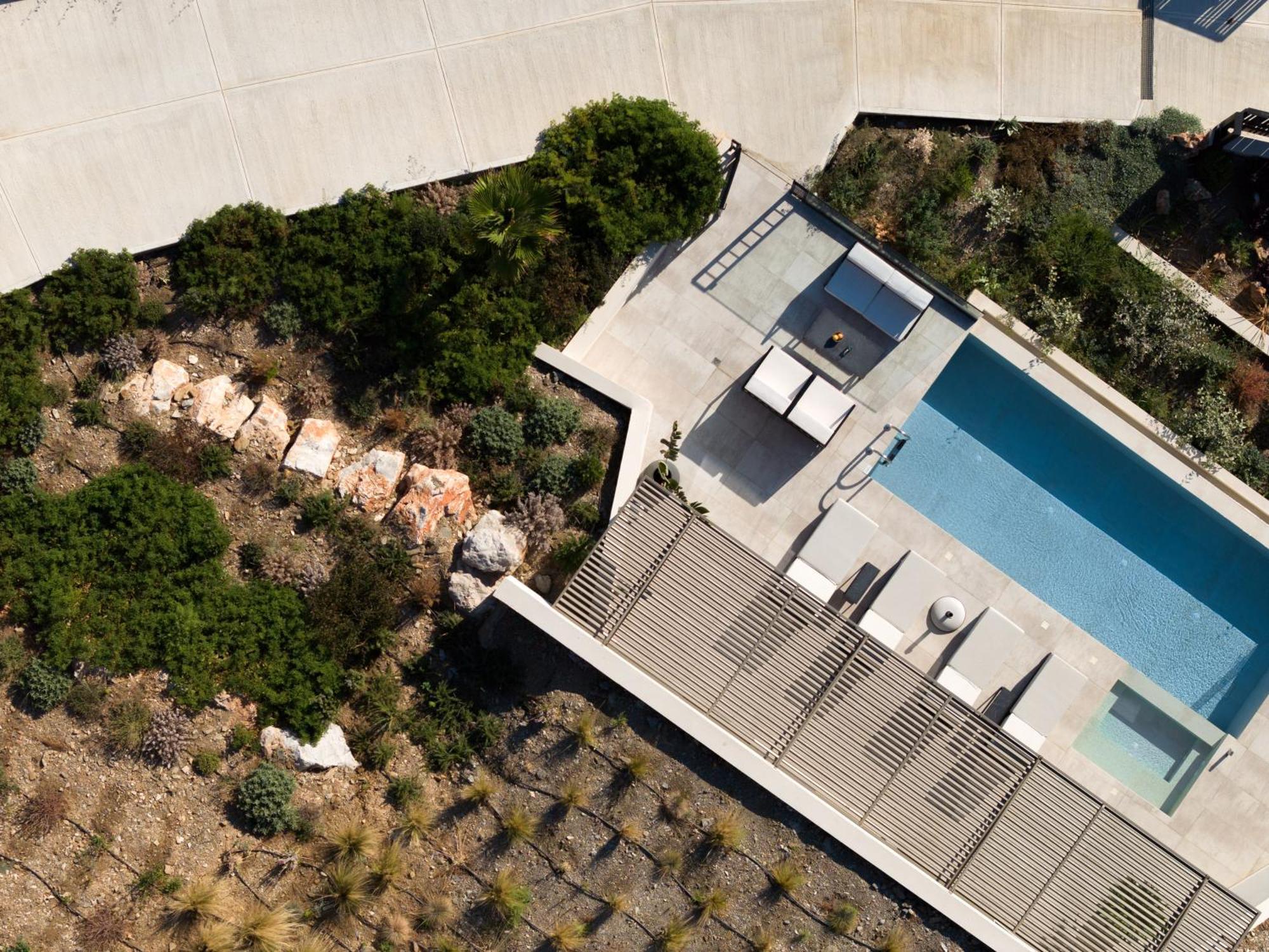 Cueva Villas, With Pool, Seaviews & Close To Sea, By Thinkvilla