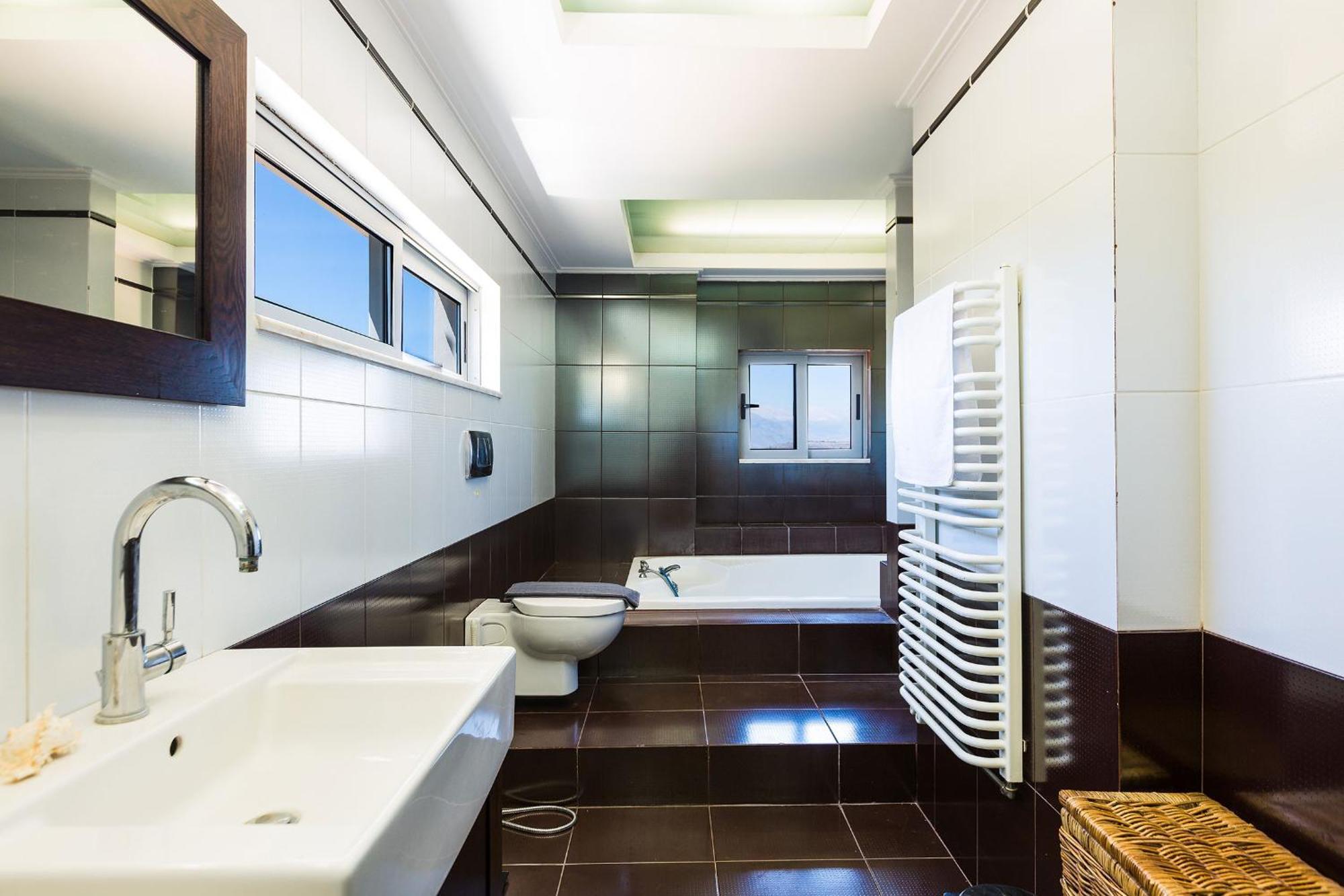 Villa O2 With Private Heated Pool *