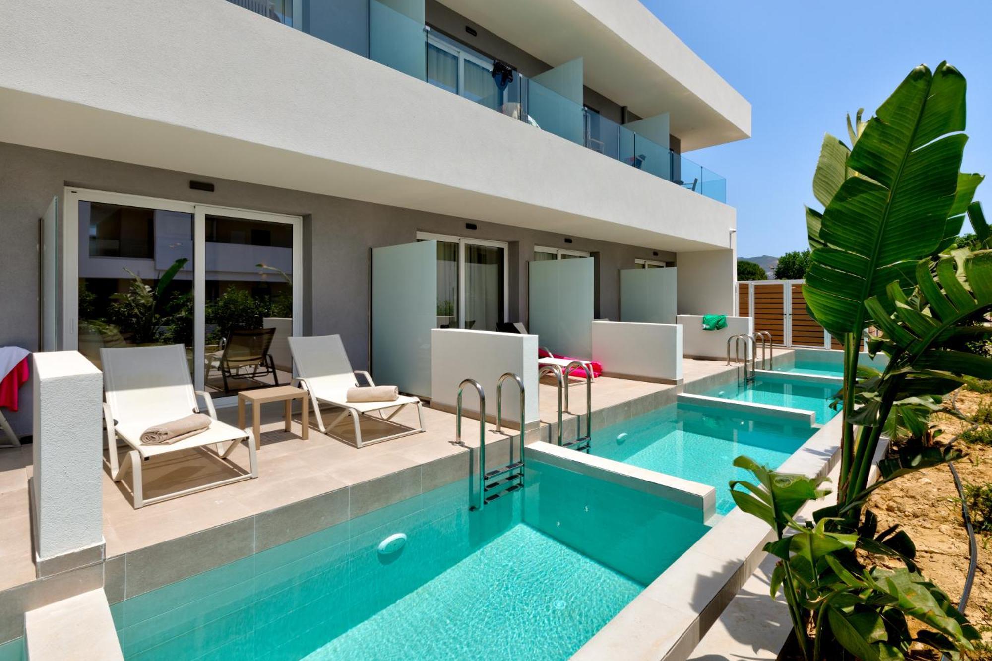 Hotel White Olive Premium 4*