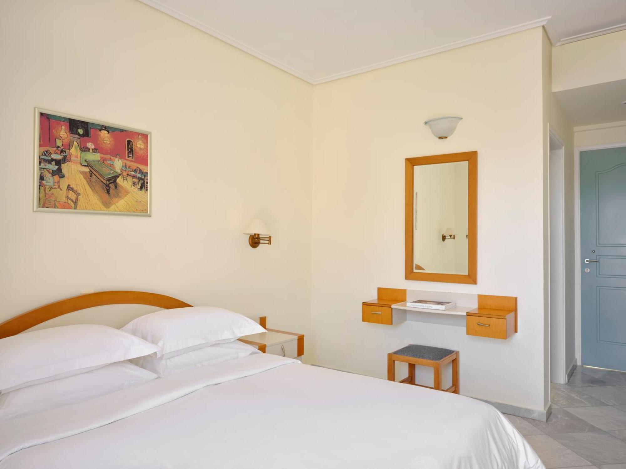 Atlantica Yakinthos 3*