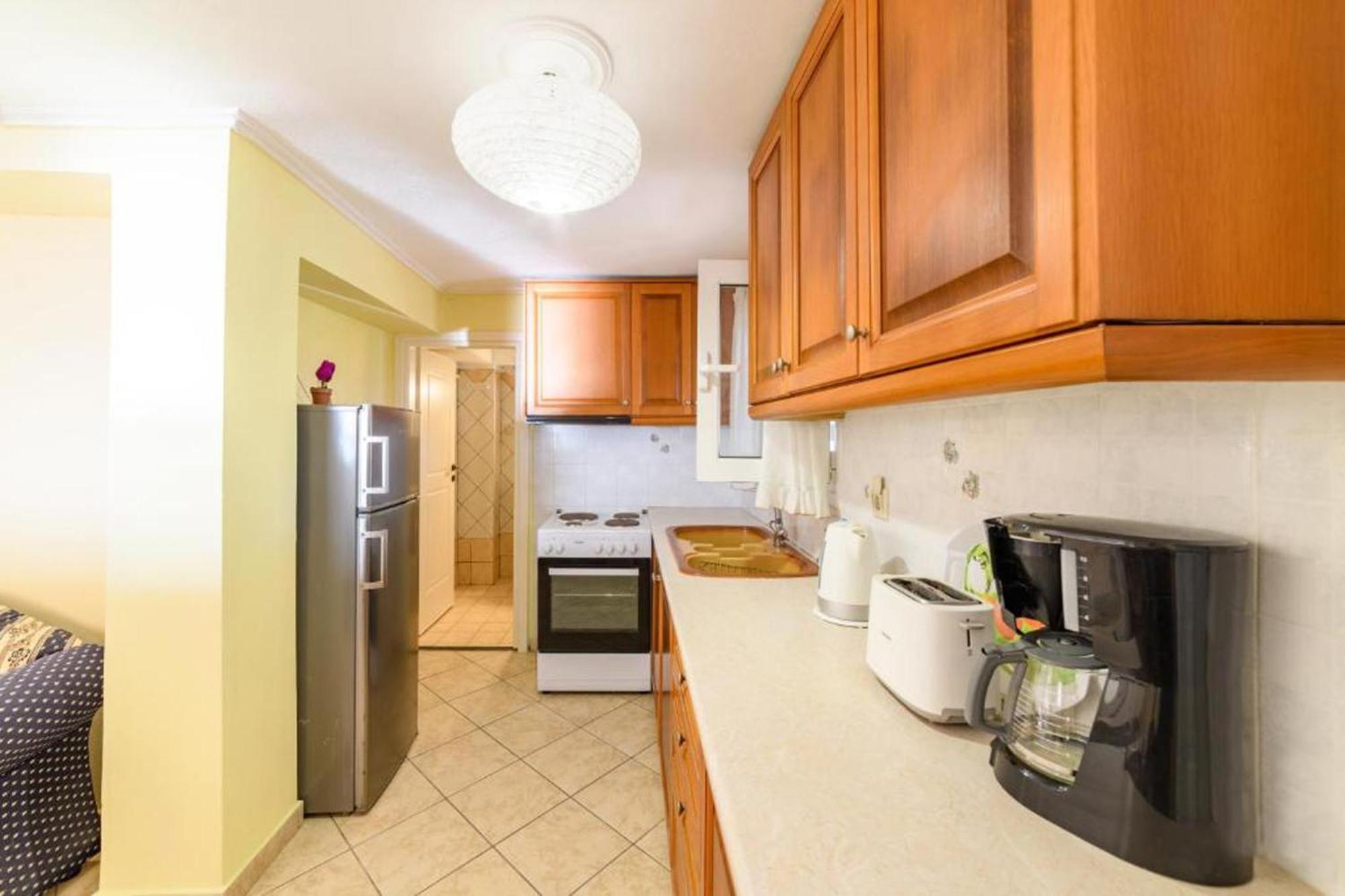 House Tolis - *