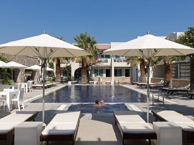 Rose Bay Hotel Kamari (Santorini)
