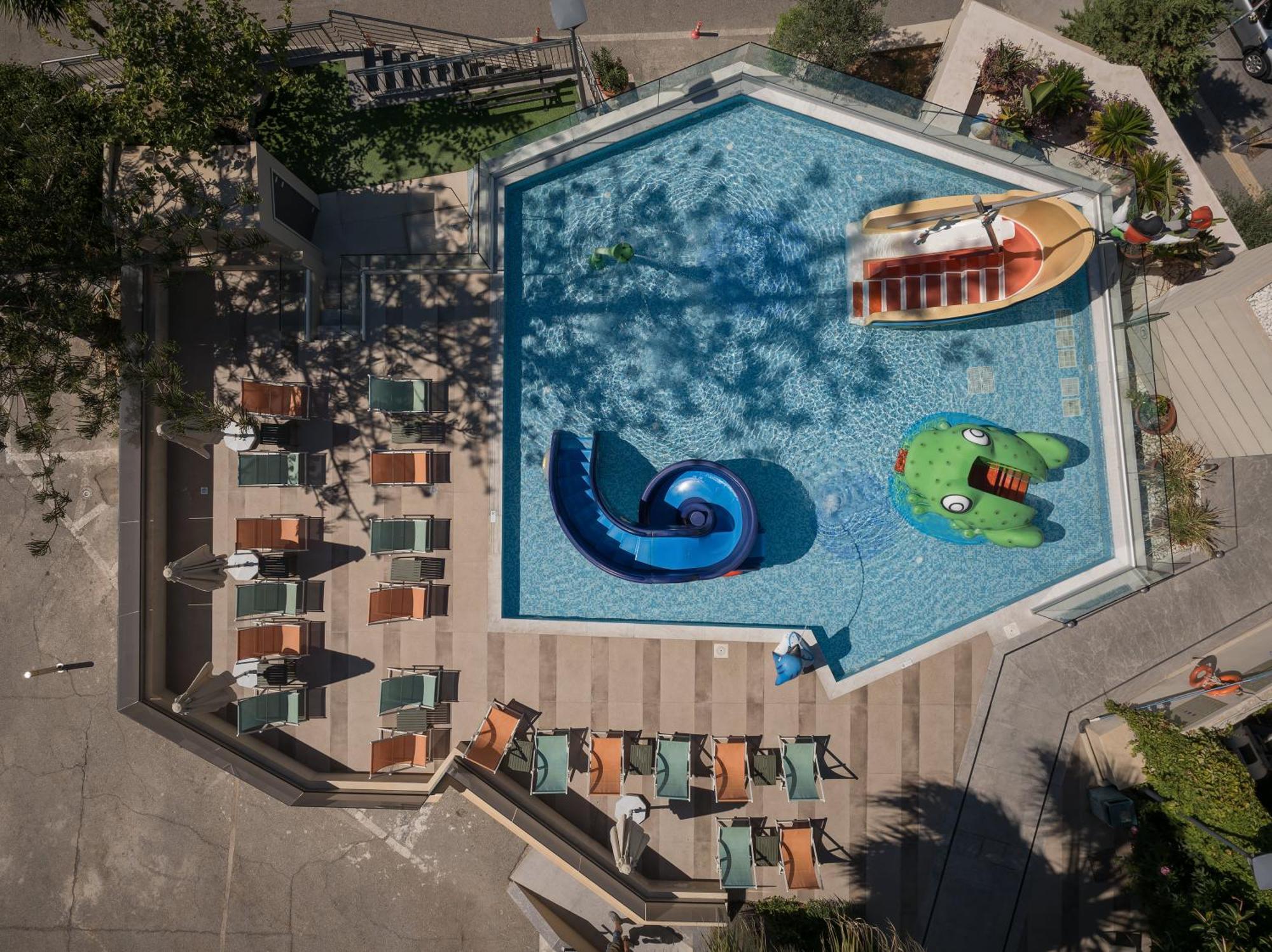 Minos Hotel Rethymno (Crete)