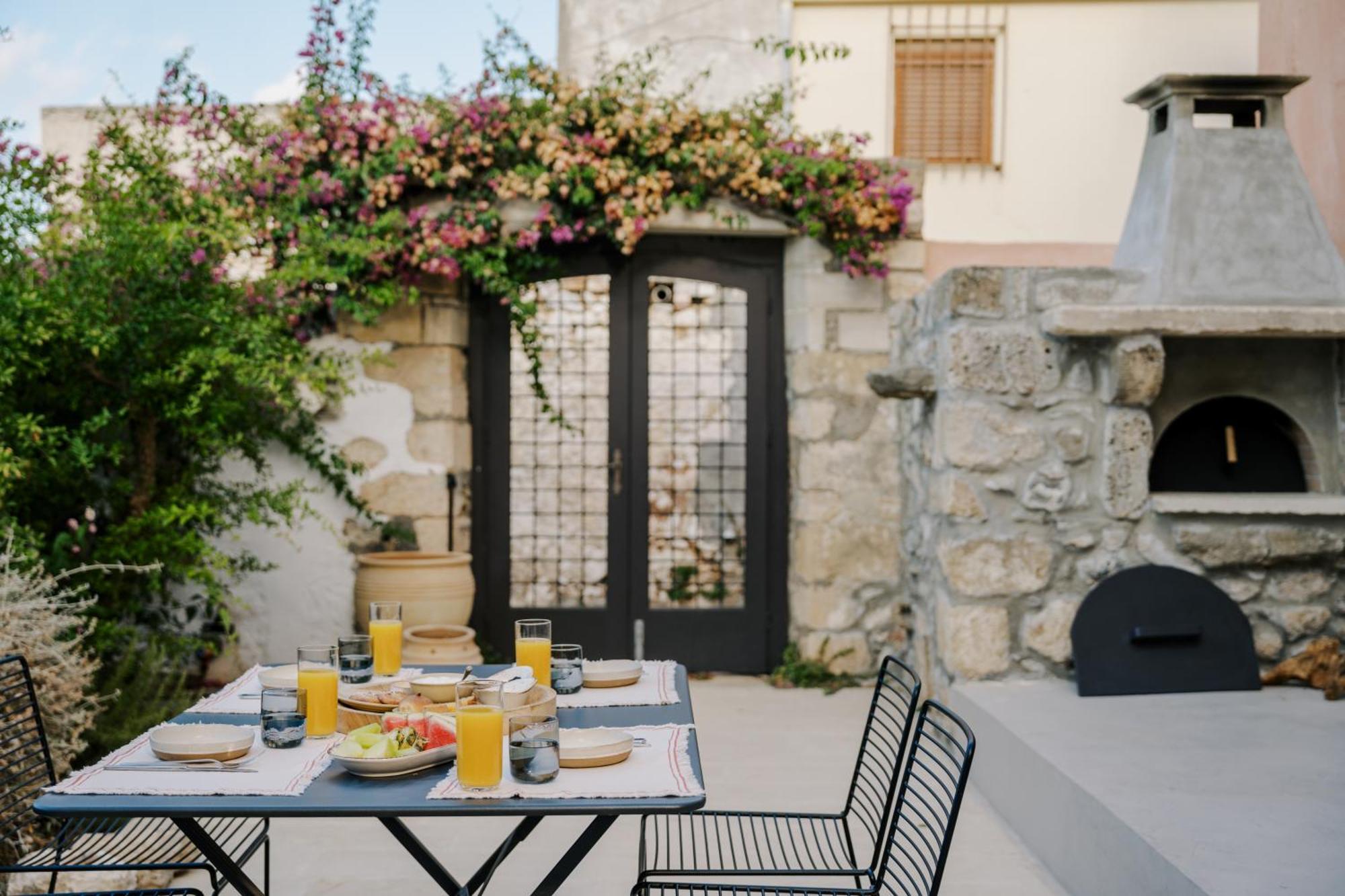 Koutouloufari Village Club Hotel Hersonissos (Crete)