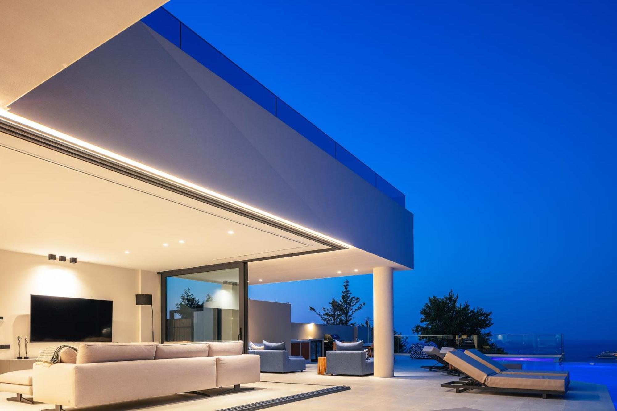 Aerial - Sea & Gaze With Daily Housekeeping By Etouri Villa