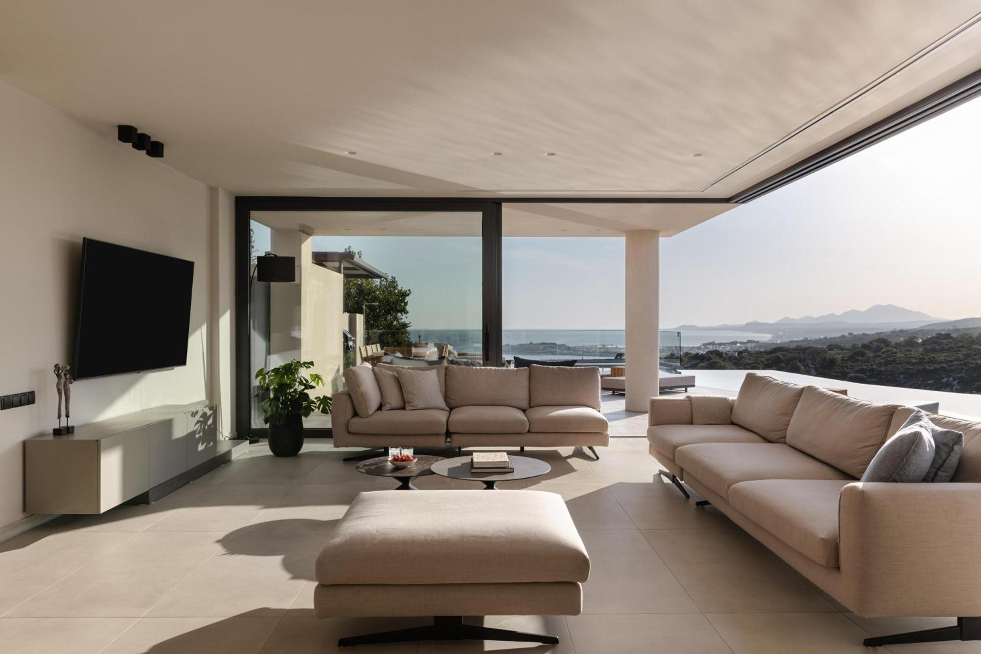 Villa Aerial - Sea & Gaze With Daily Housekeeping By Etouri