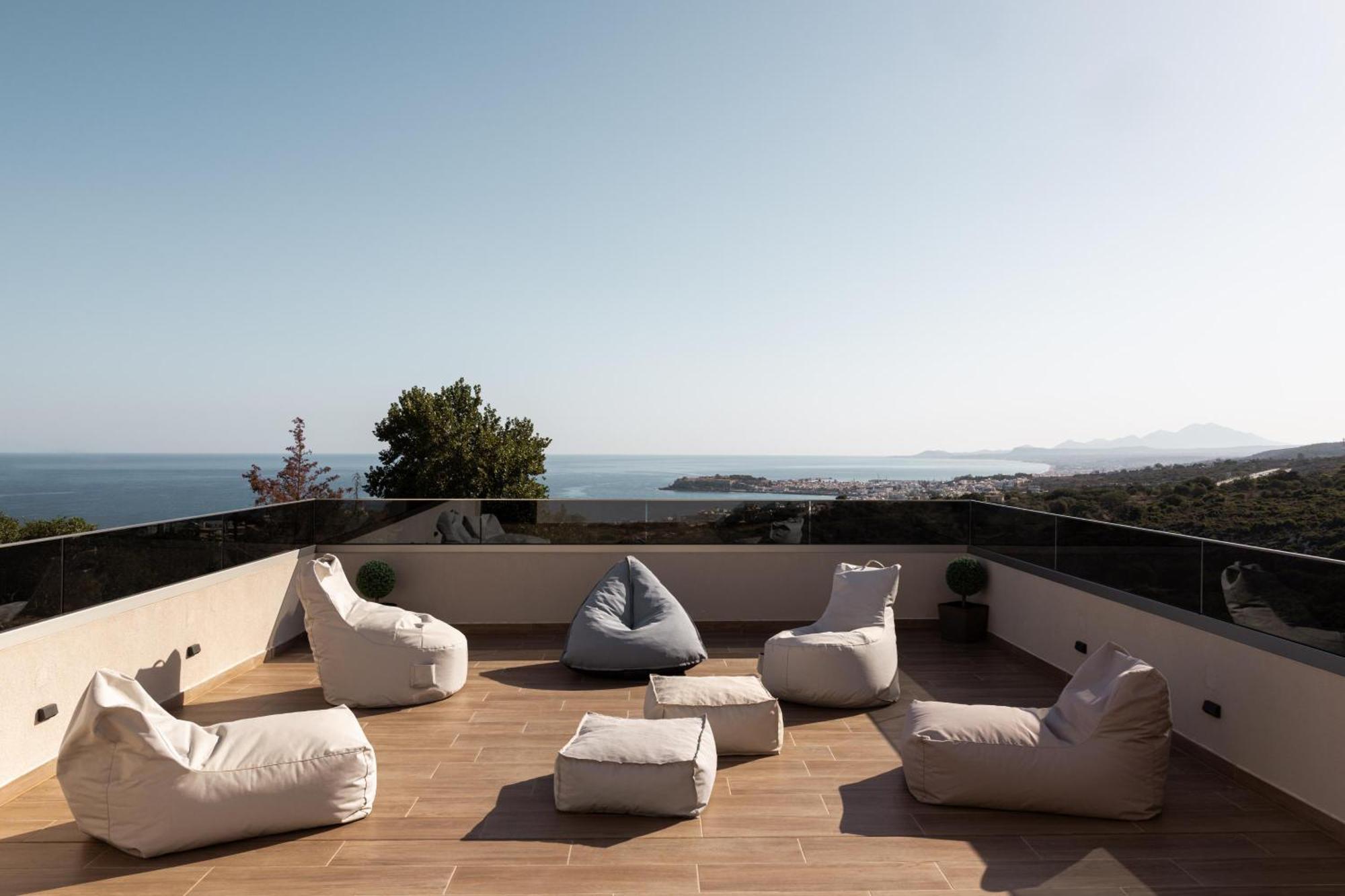 Aerial - Sea & Gaze With Daily Housekeeping By Etouri Villa *