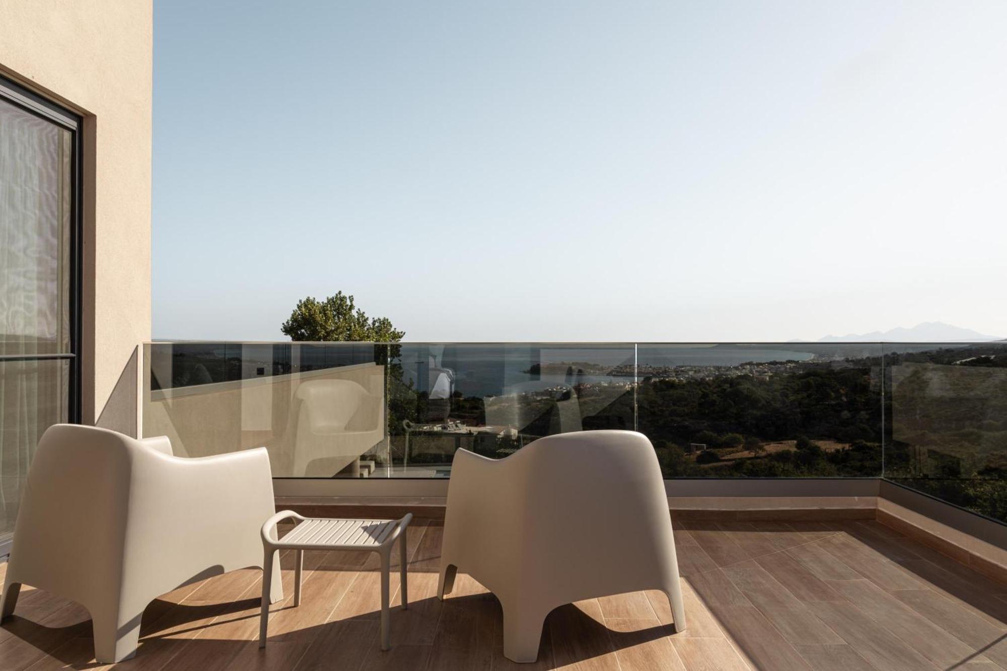 Aerial - Sea & Gaze With Daily Housekeeping By Etouri Villa *