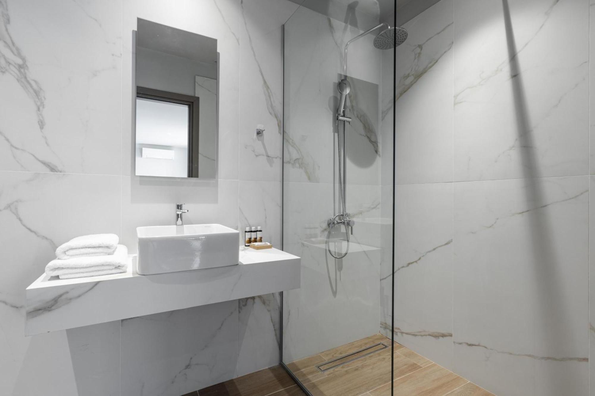Villa Aerial - Sea & Gaze With Daily Housekeeping By Etouri *