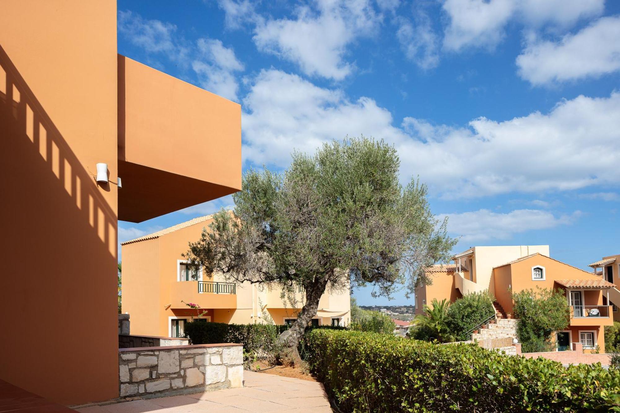 Dia Aparthotel Hersonissos (Crete)