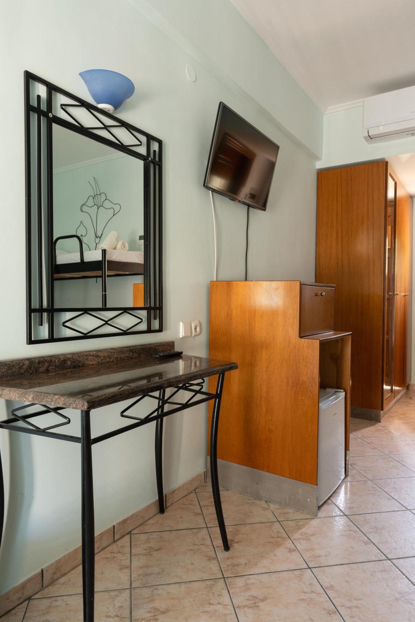 Makednos Hotel