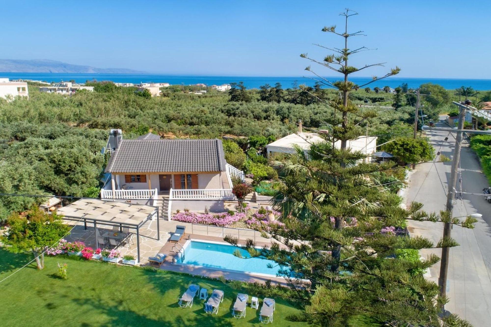 Santy - Gerani Holiday home *