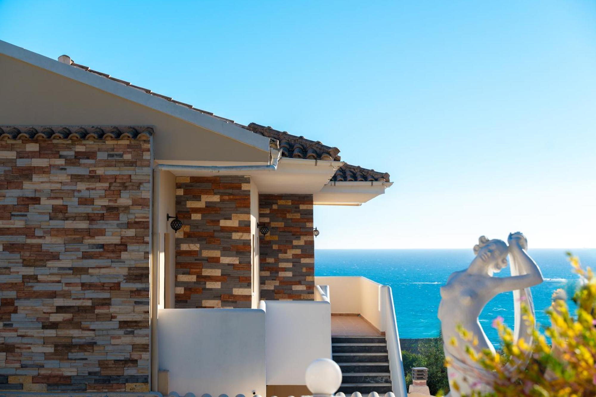 Sea View Paramonas Villa *