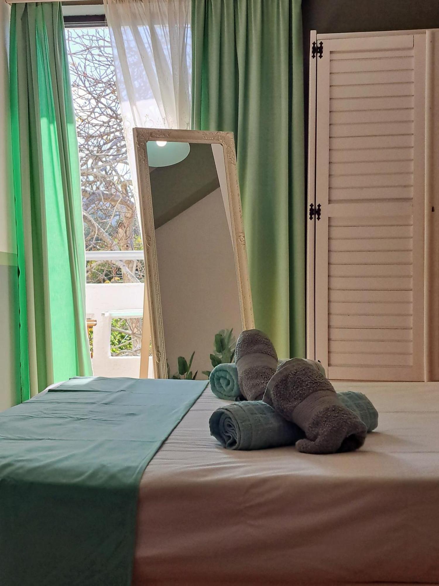 Eleana Apartments Hersonissos (Crete)