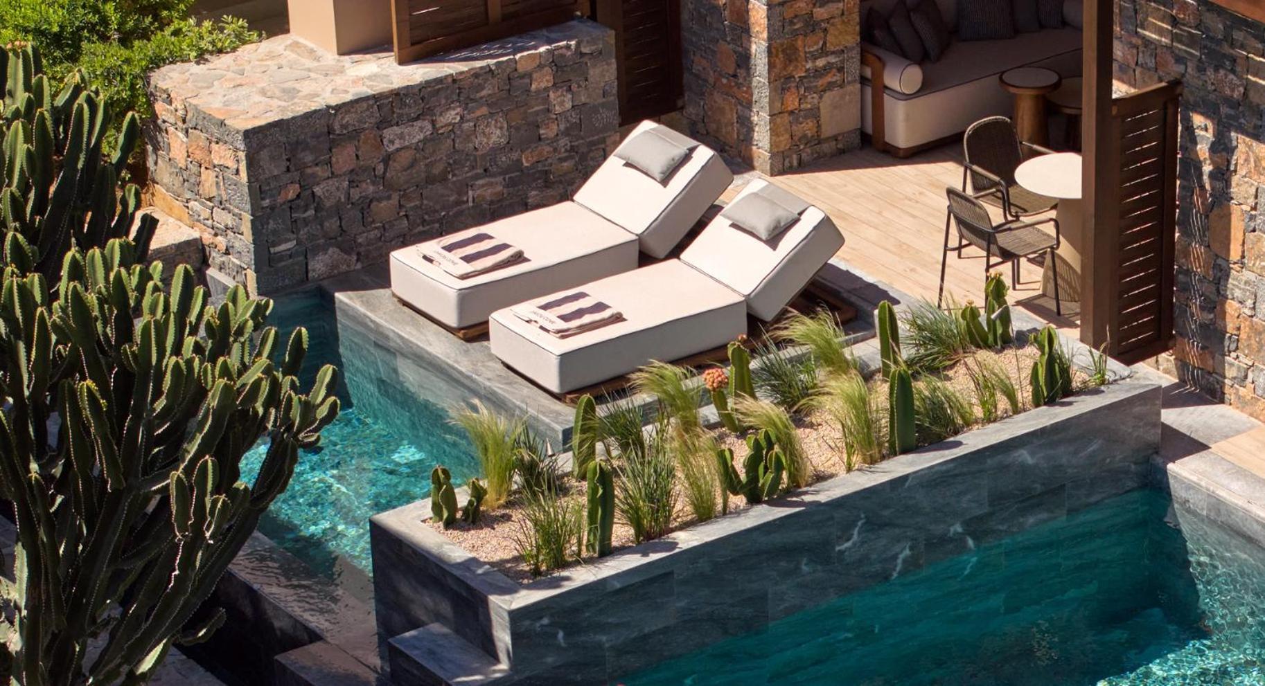 Resort Daios Cove 5*